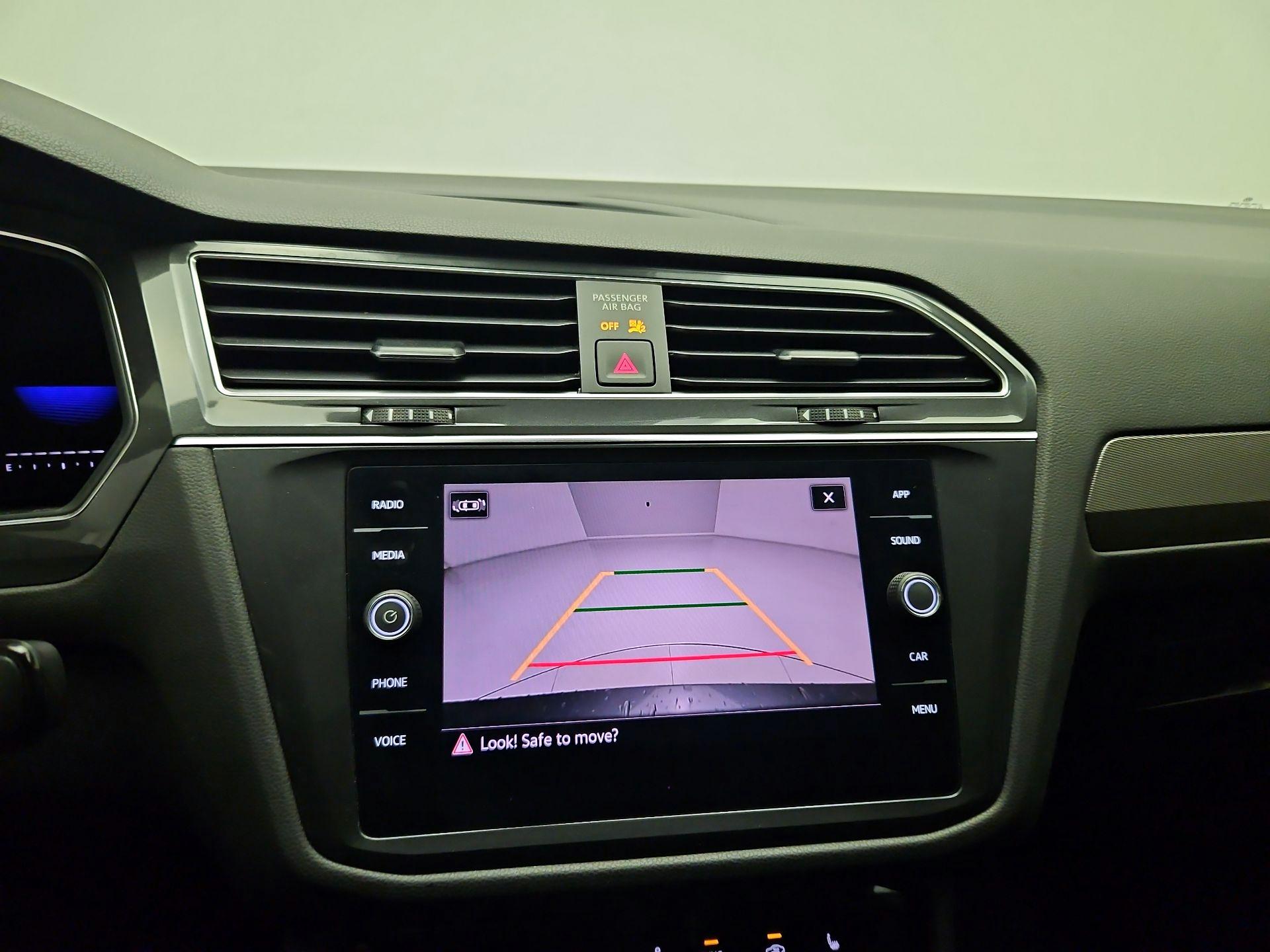 Thumbnail: 2023 Volkswagen Tiguan - 13