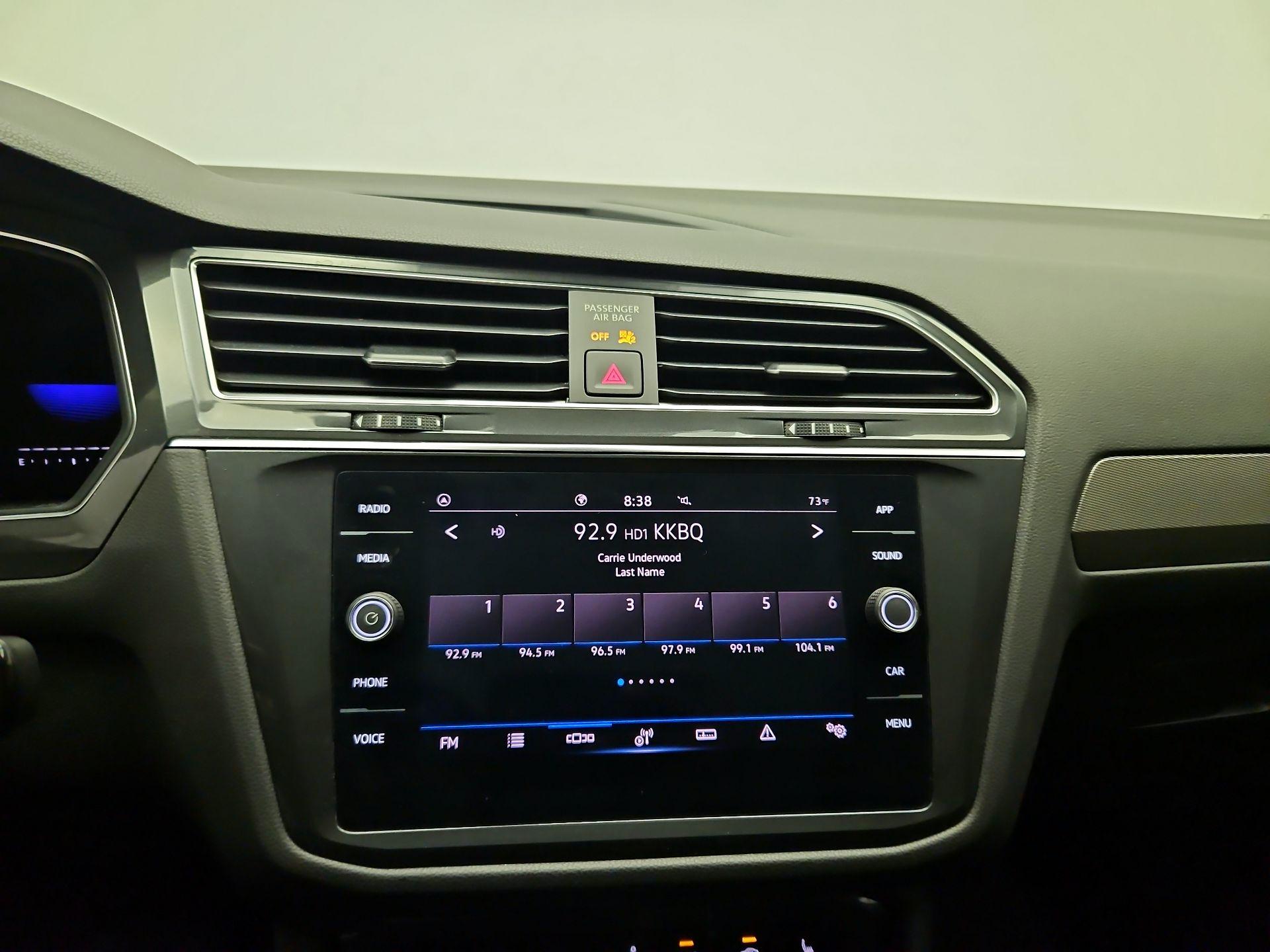 Thumbnail: 2023 Volkswagen Tiguan - 14