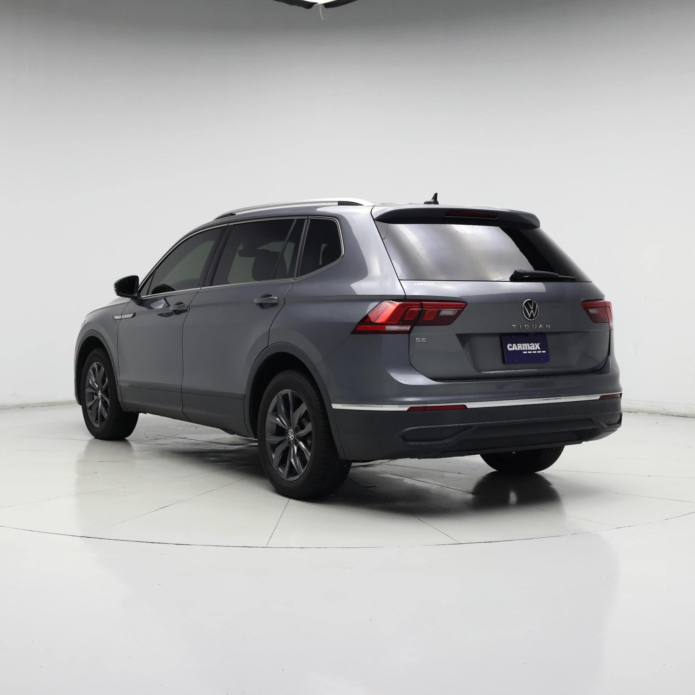 Thumbnail: 2023 Volkswagen Tiguan - 2
