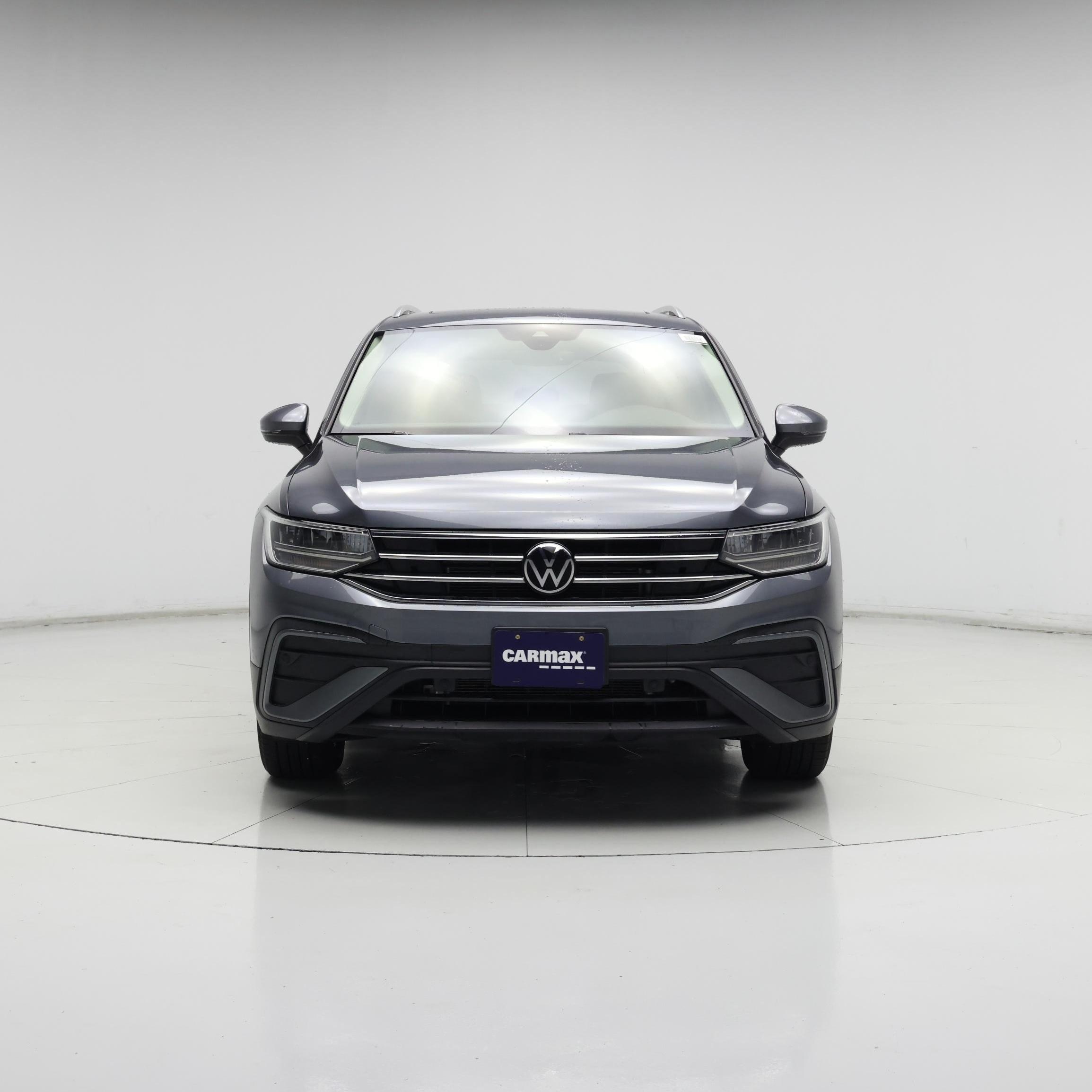Thumbnail: 2023 Volkswagen Tiguan - 5