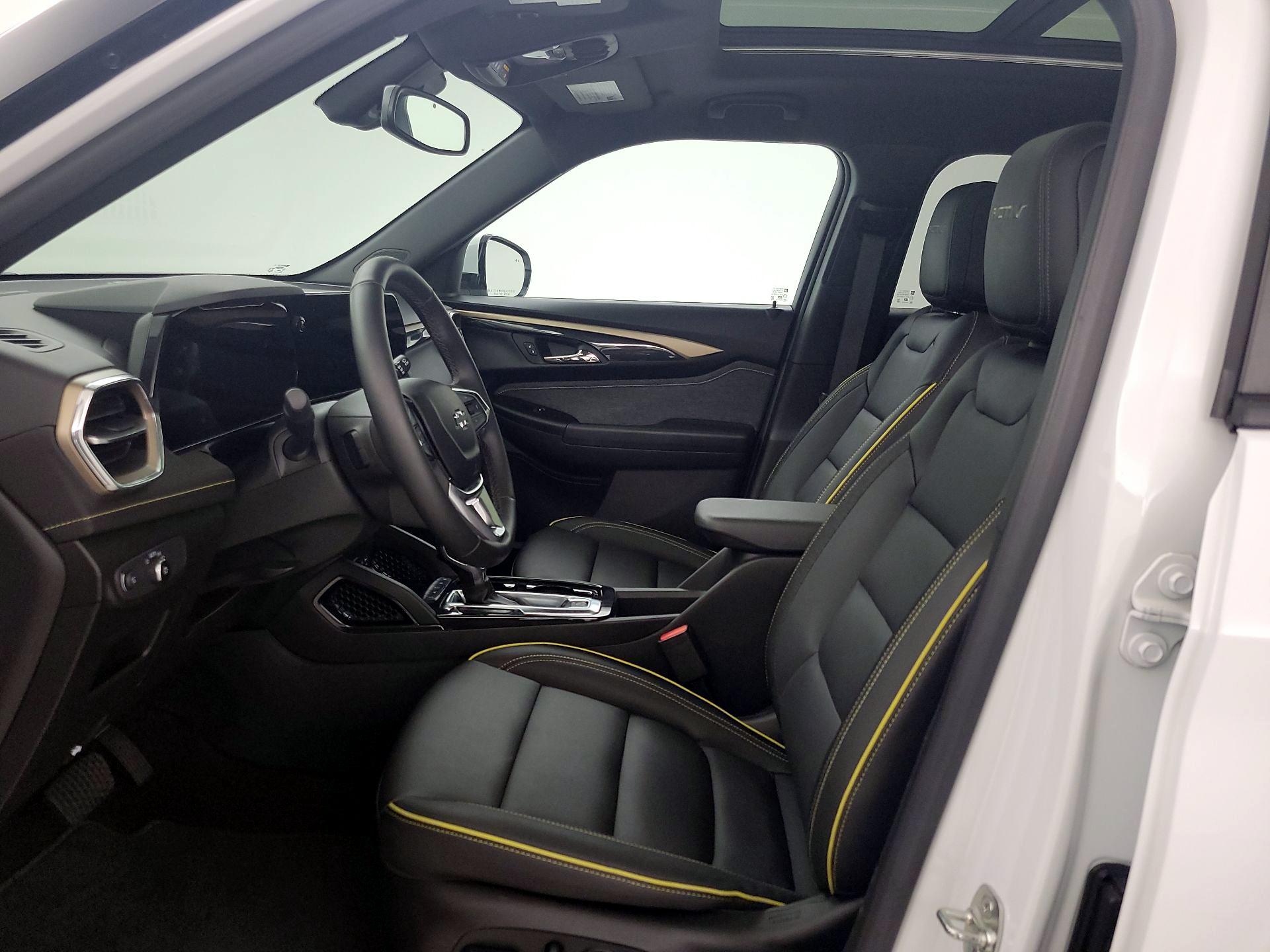 Thumbnail: 2024 Chevrolet TrailBlazer - 11