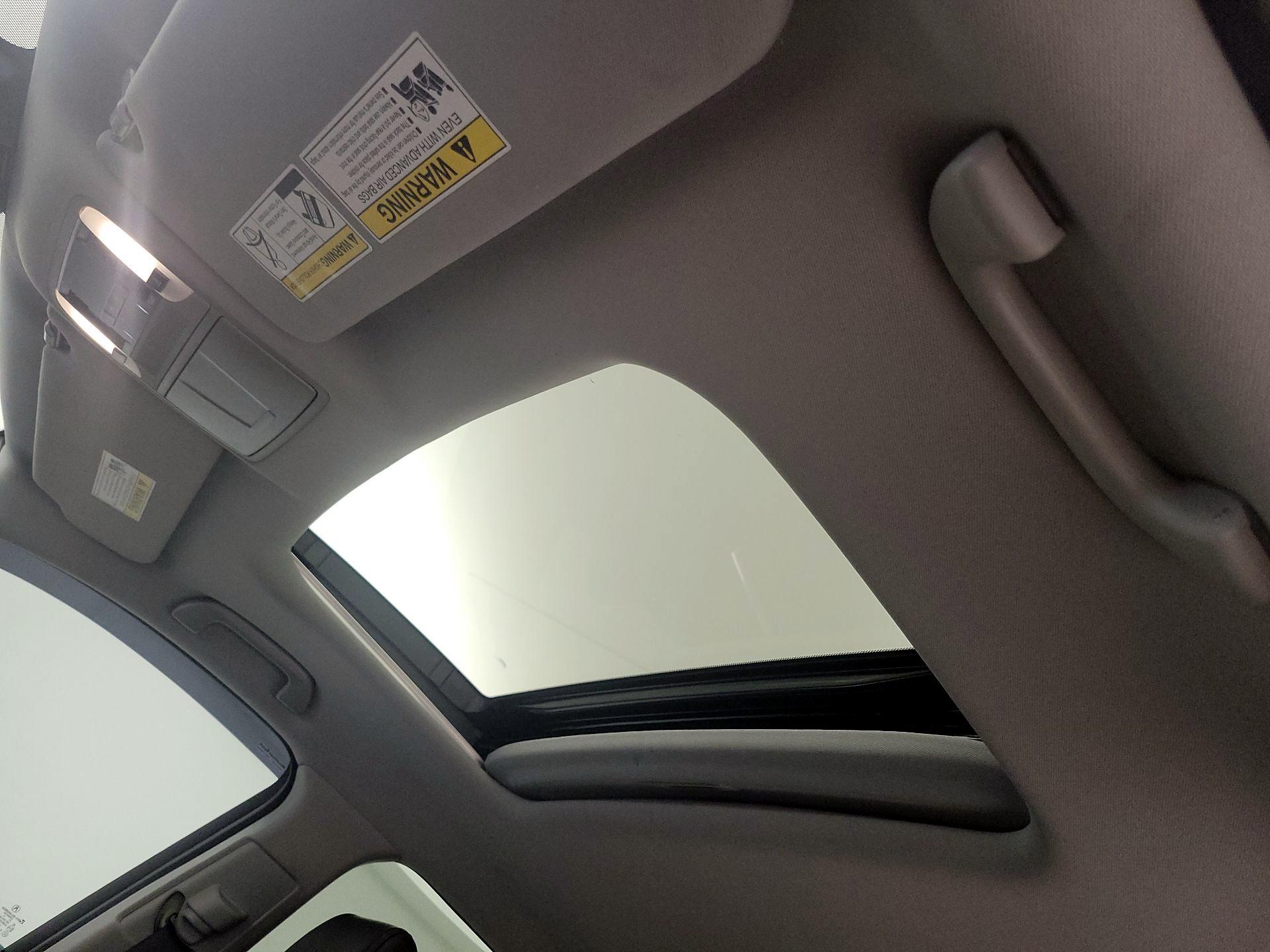 Thumbnail: 2020 Acura MDX - 19