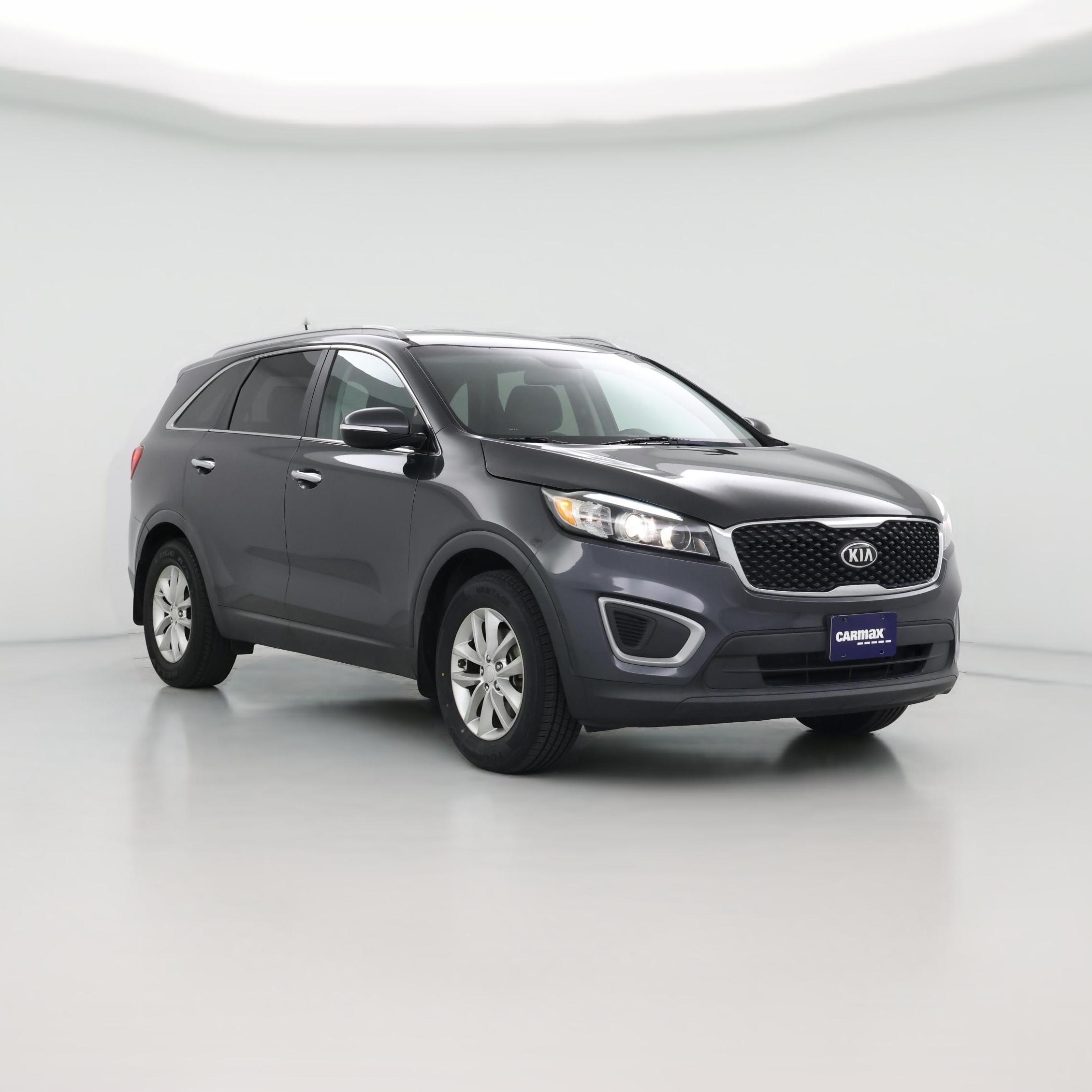 Thumbnail: 2016 Kia Sorento - 1