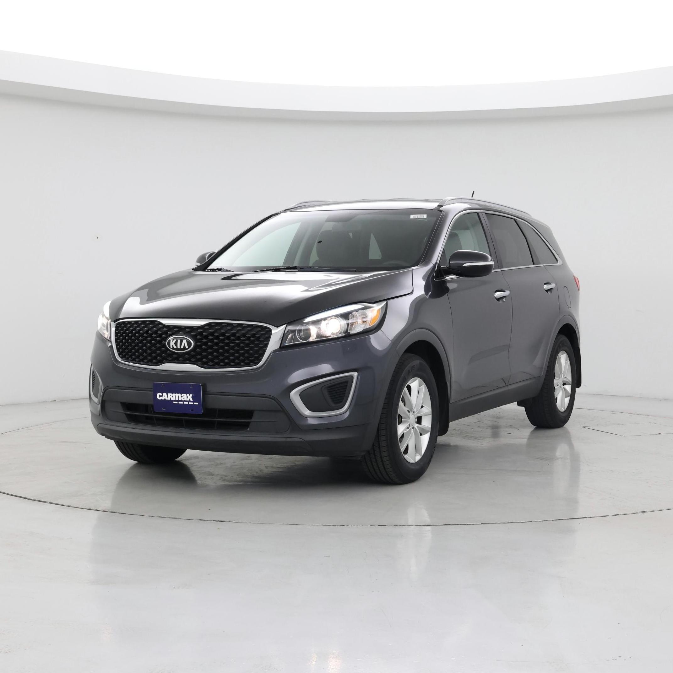 Thumbnail: 2016 Kia Sorento - 4