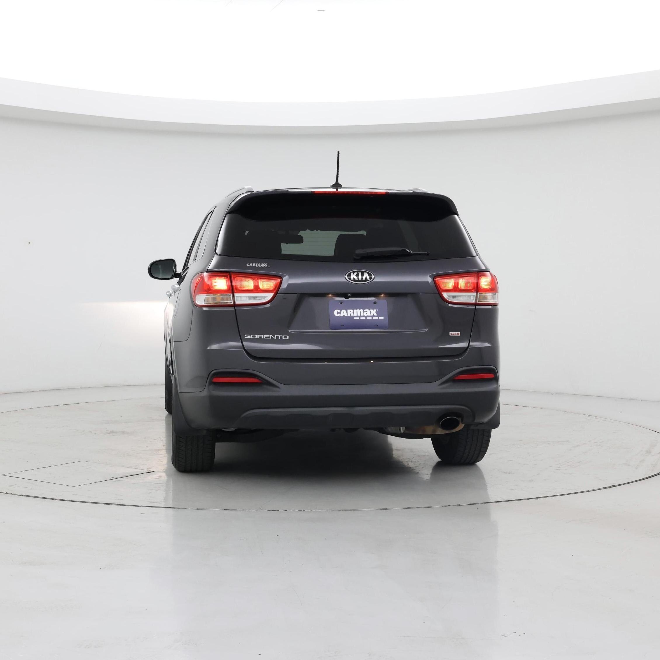 Thumbnail: 2016 Kia Sorento - 6