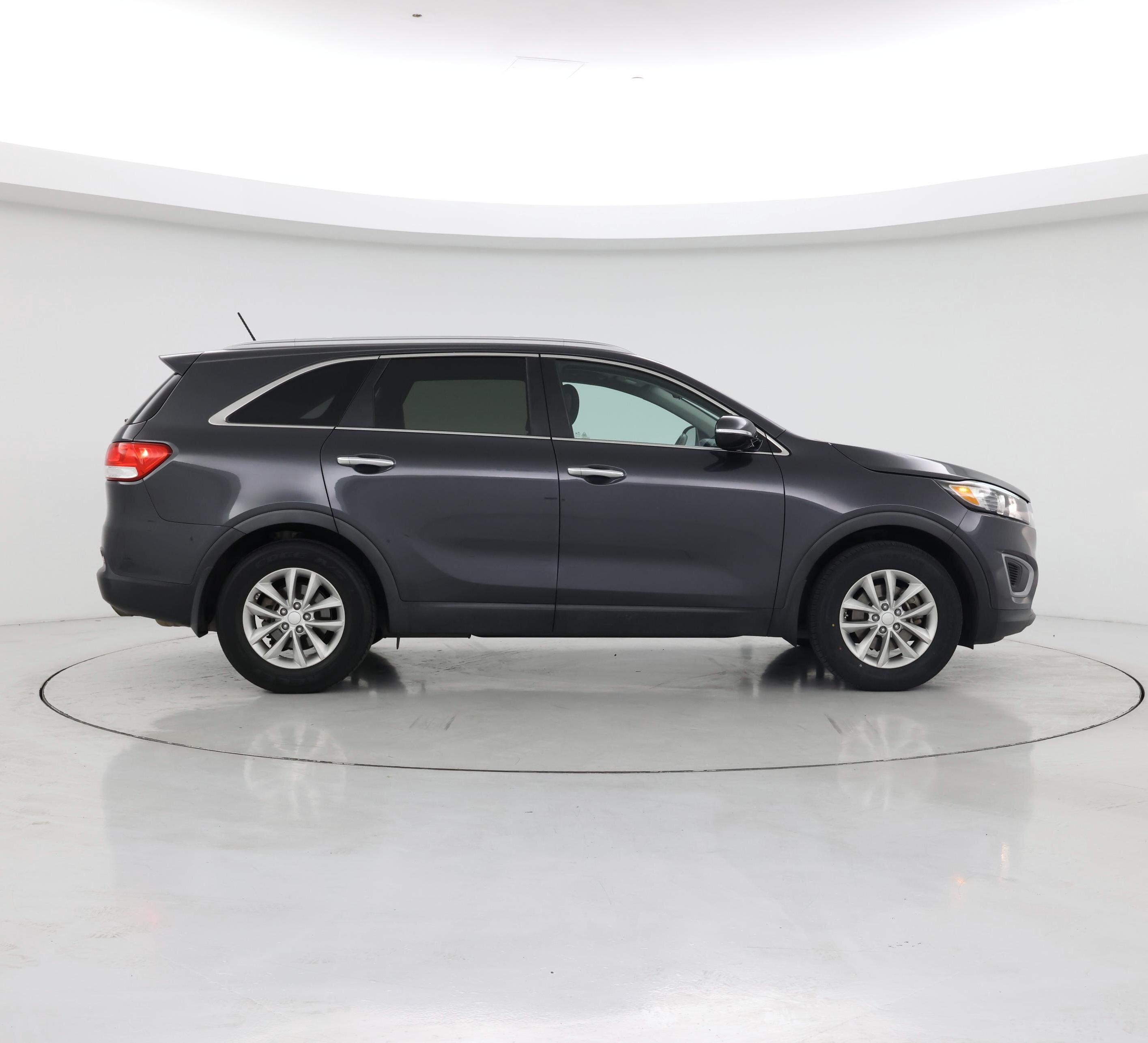 Thumbnail: 2016 Kia Sorento - 7