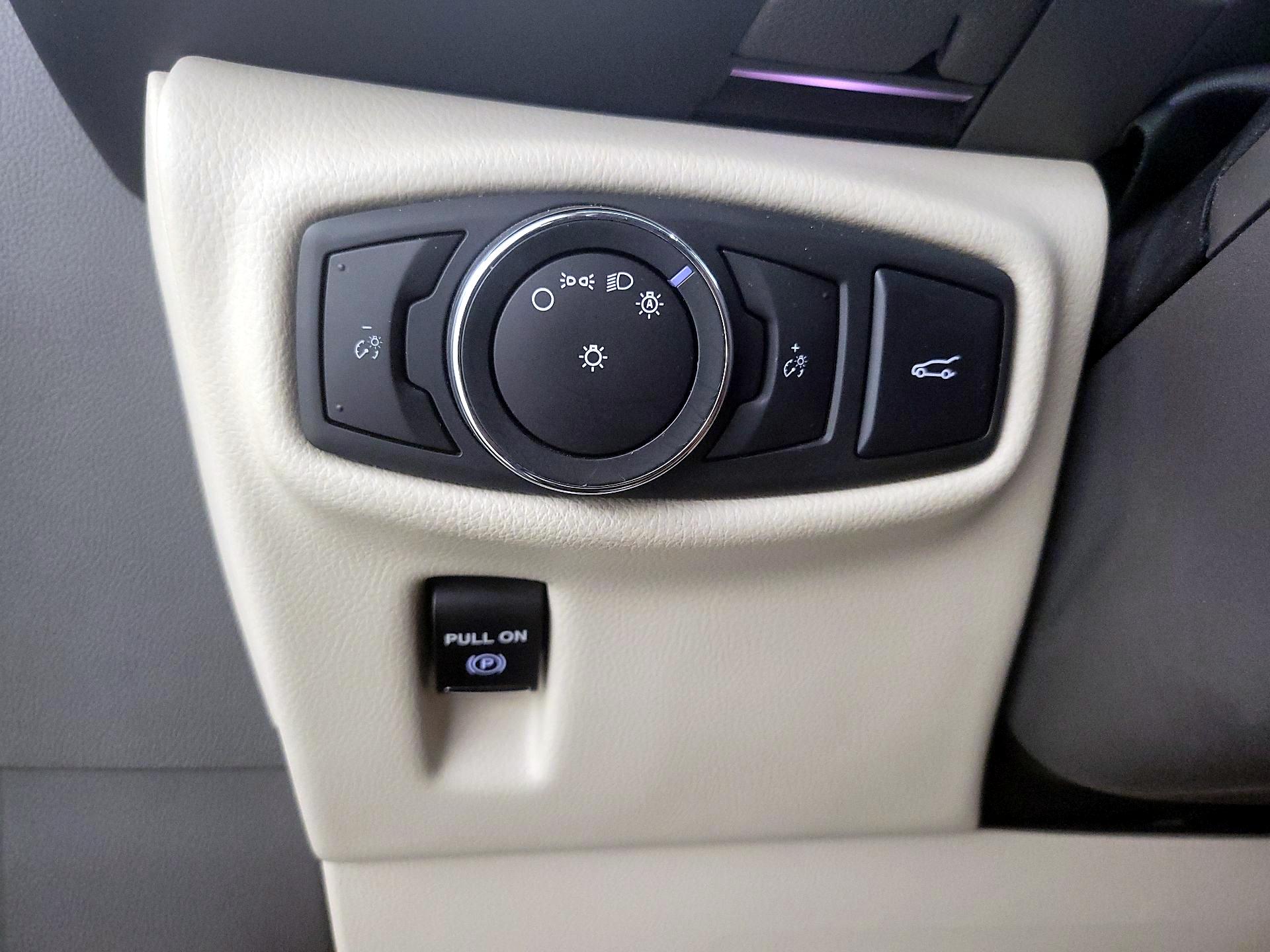 Thumbnail: 2016 Lincoln MKX - 13