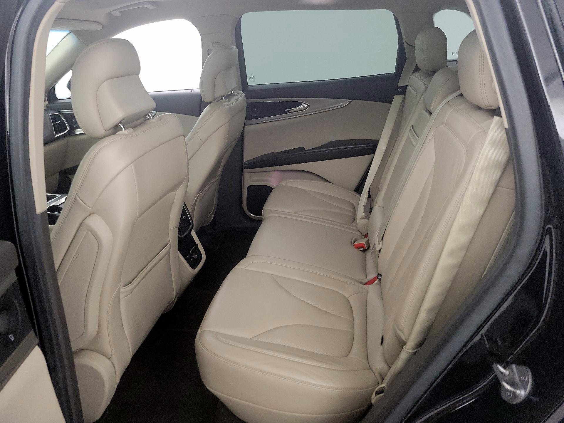 Thumbnail: 2016 Lincoln MKX - 20