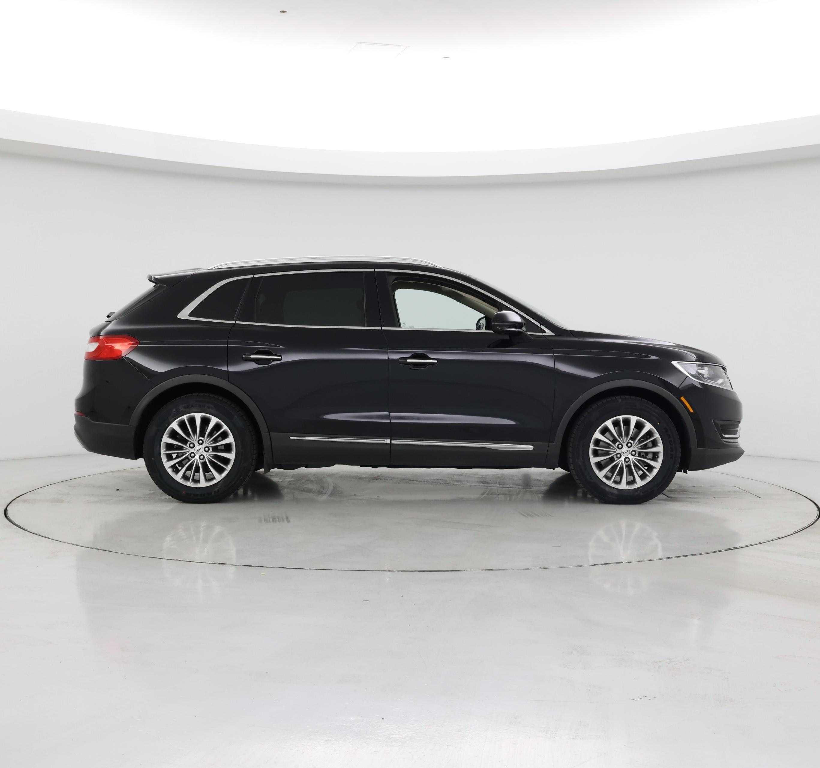 Thumbnail: 2016 Lincoln MKX - 7