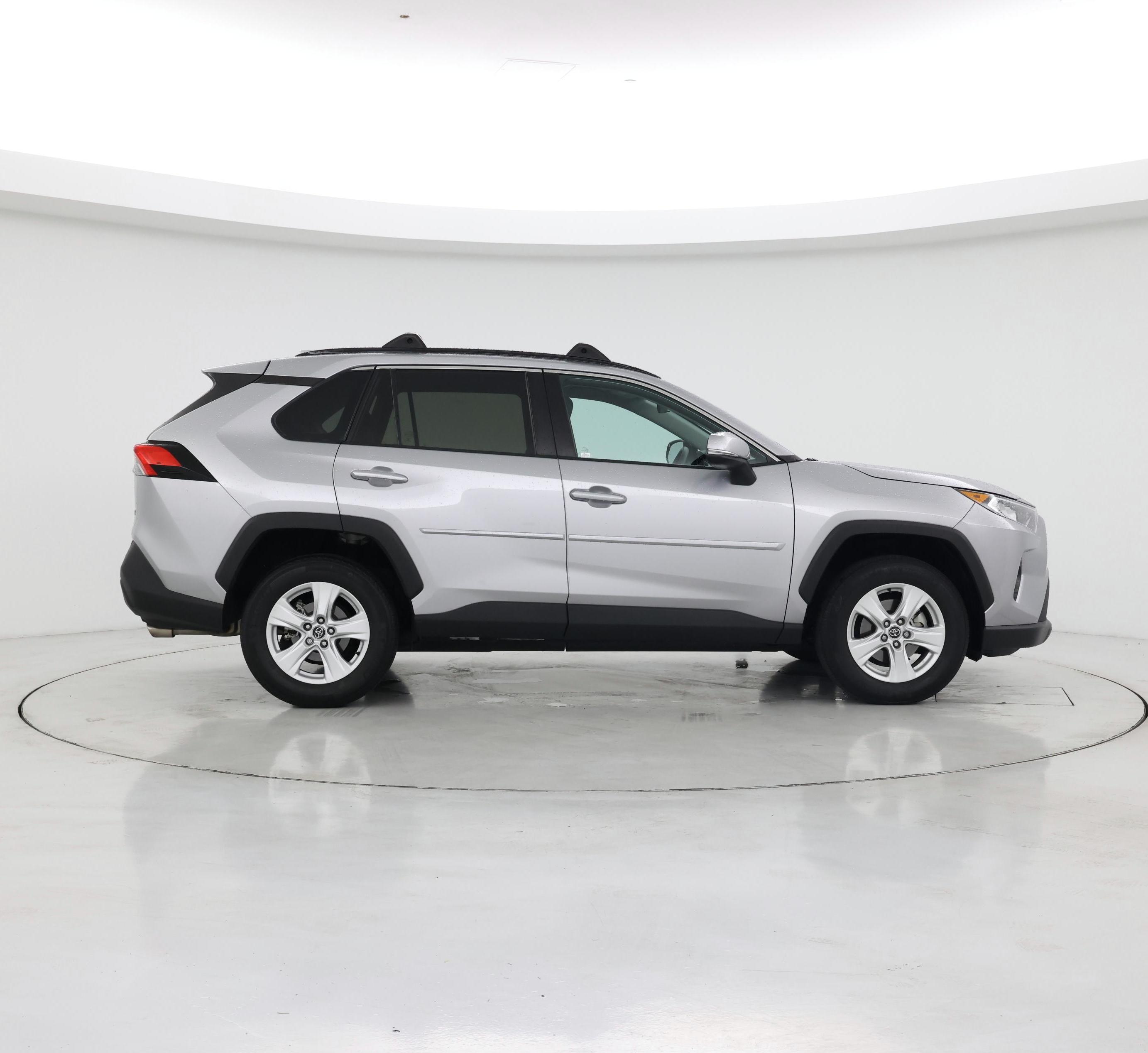 Thumbnail: 2020 Toyota RAV4 - 7
