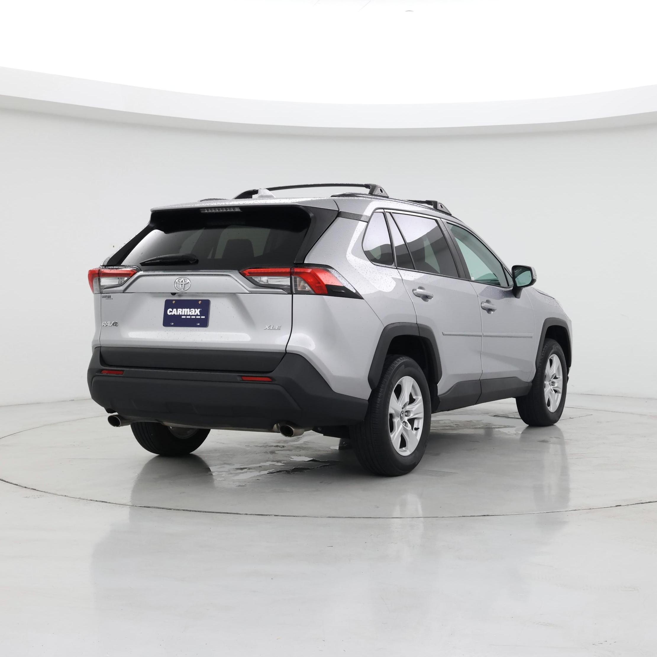 Thumbnail: 2020 Toyota RAV4 - 8
