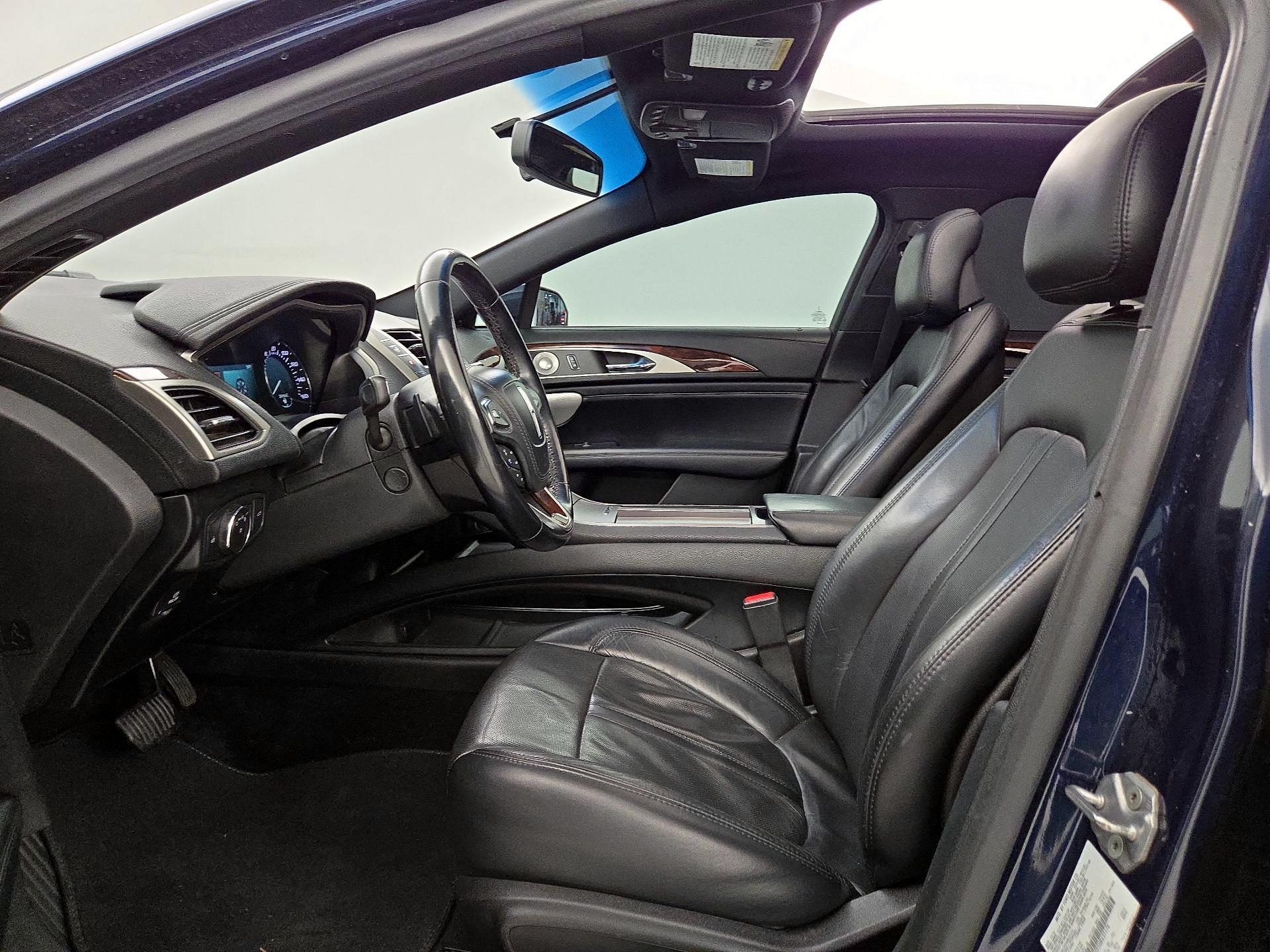 Thumbnail: 2017 Lincoln MKZ - 11