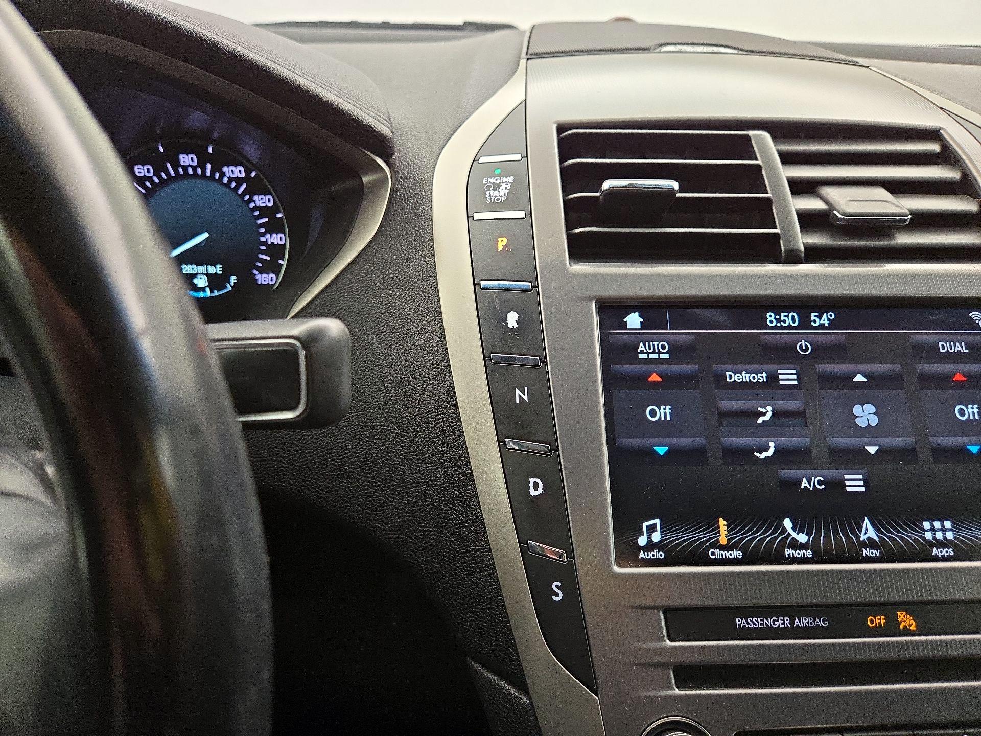 Thumbnail: 2017 Lincoln MKZ - 18