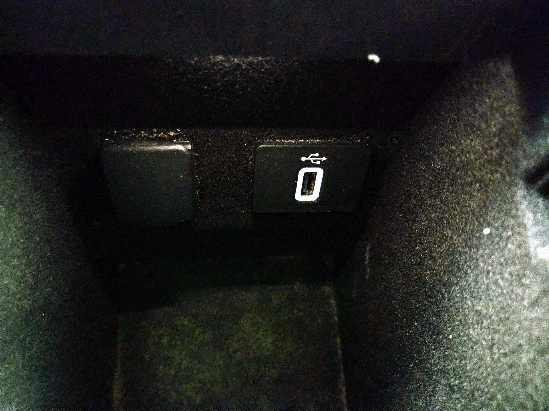 Thumbnail: 2017 Lincoln MKZ - 19