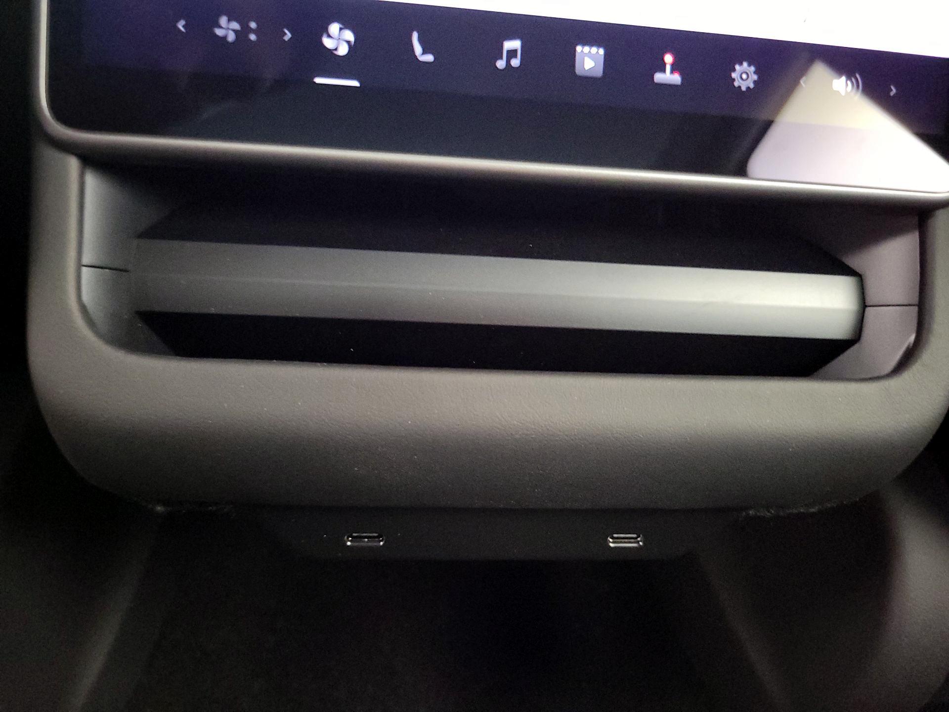 Thumbnail: 2025 Tesla Model 3 - 18