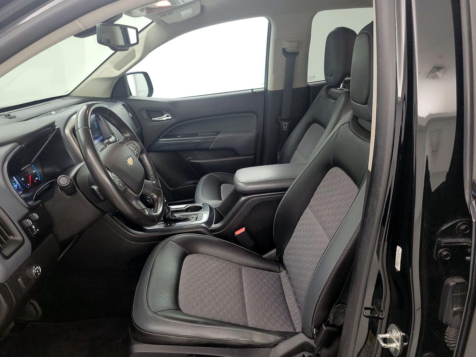 Thumbnail: 2018 Chevrolet Colorado - 11