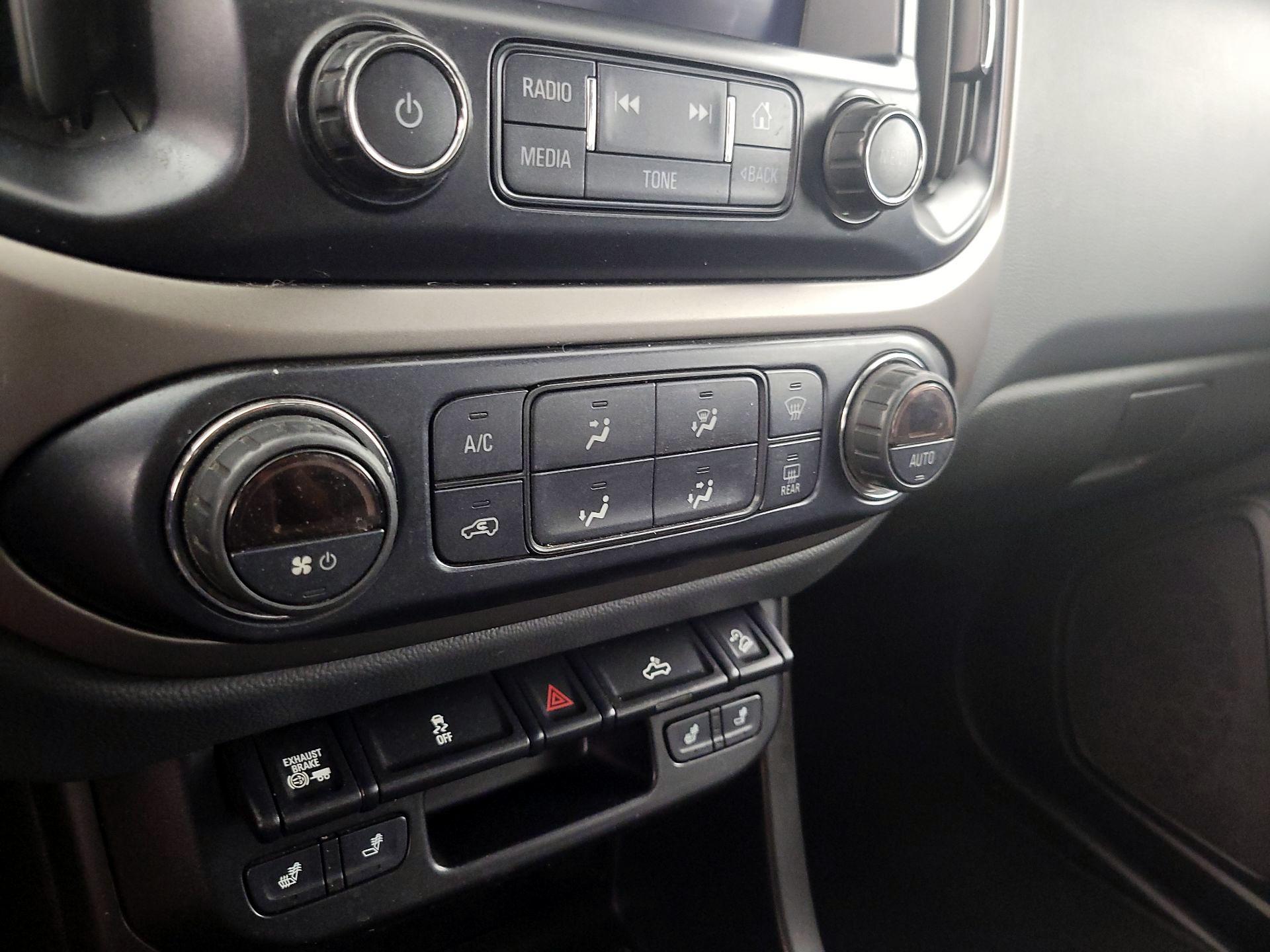 Thumbnail: 2018 Chevrolet Colorado - 16