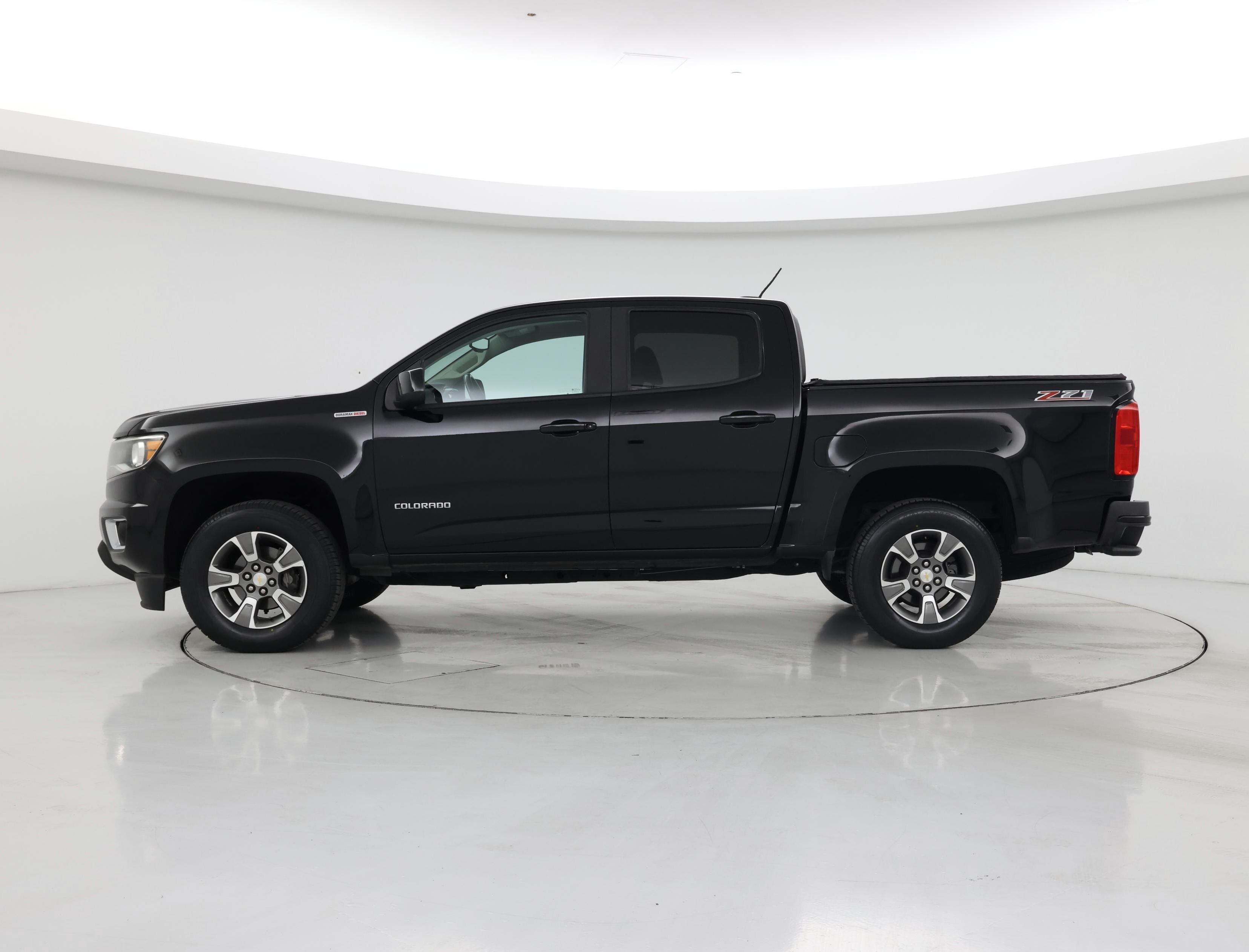 Thumbnail: 2018 Chevrolet Colorado - 3