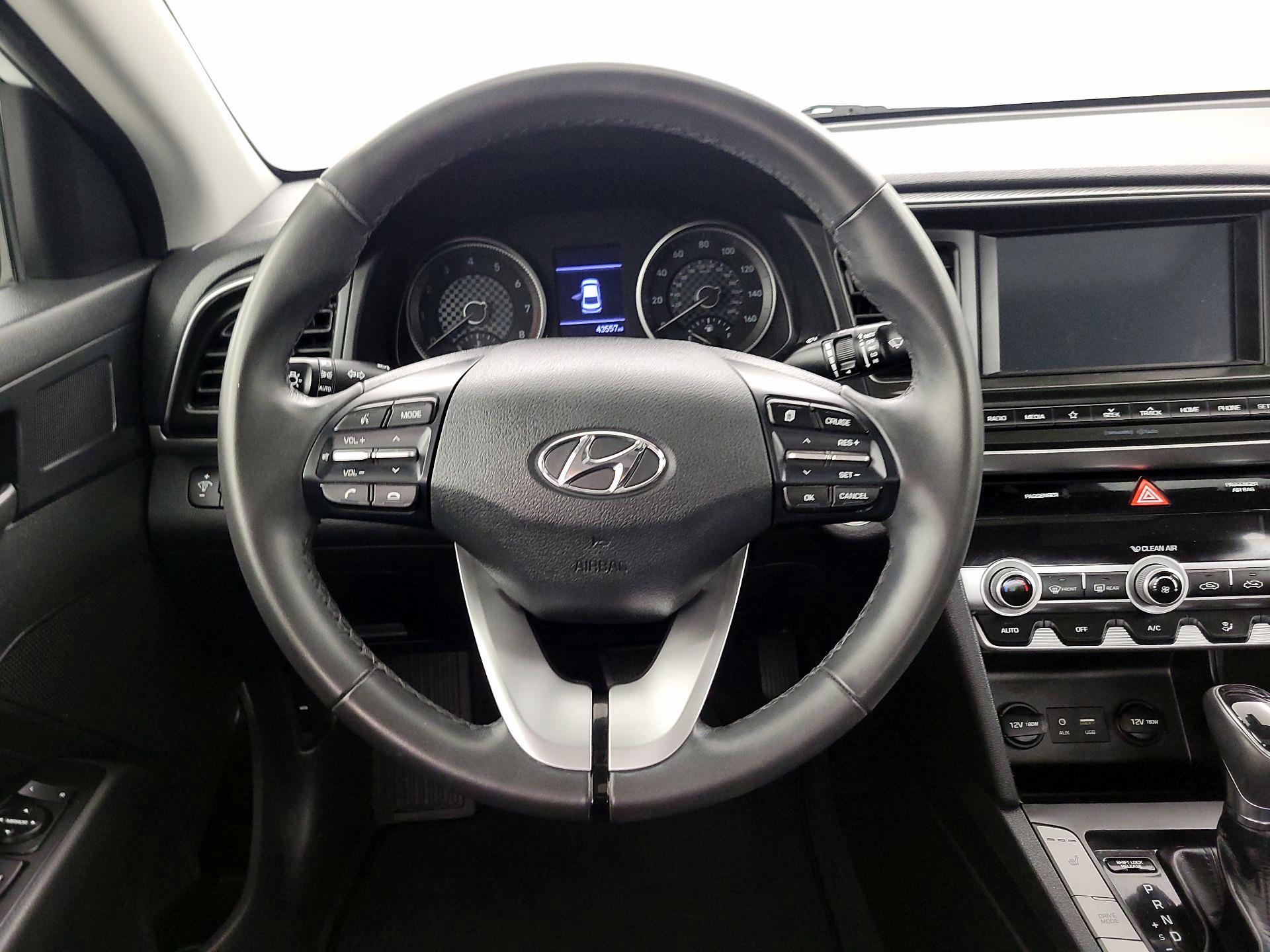 Thumbnail: 2020 Hyundai Elantra - 10