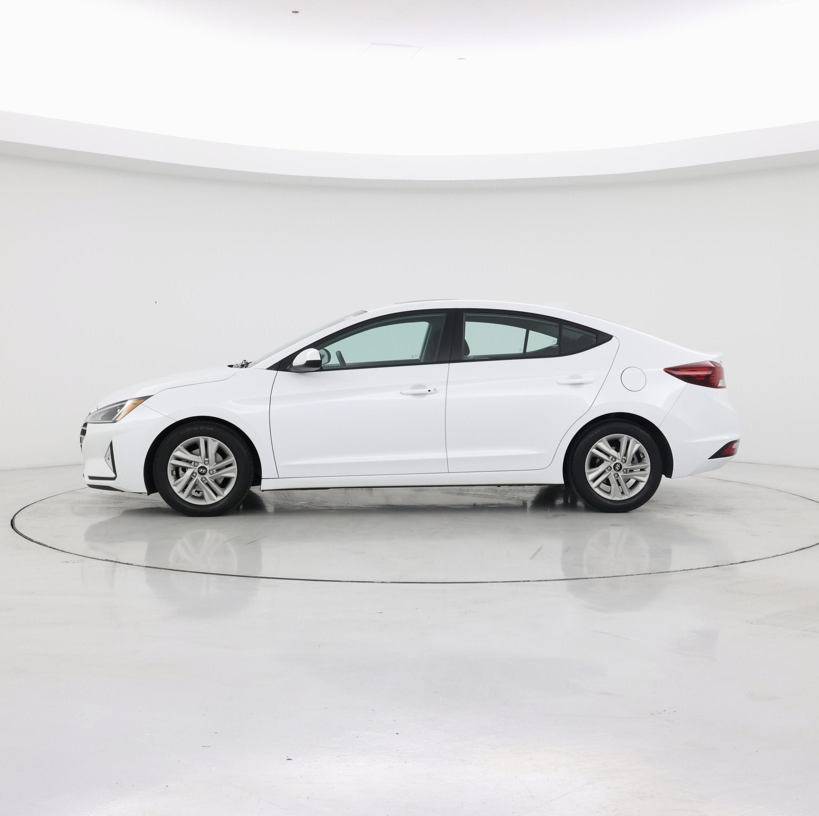 Thumbnail: 2020 Hyundai Elantra - 3