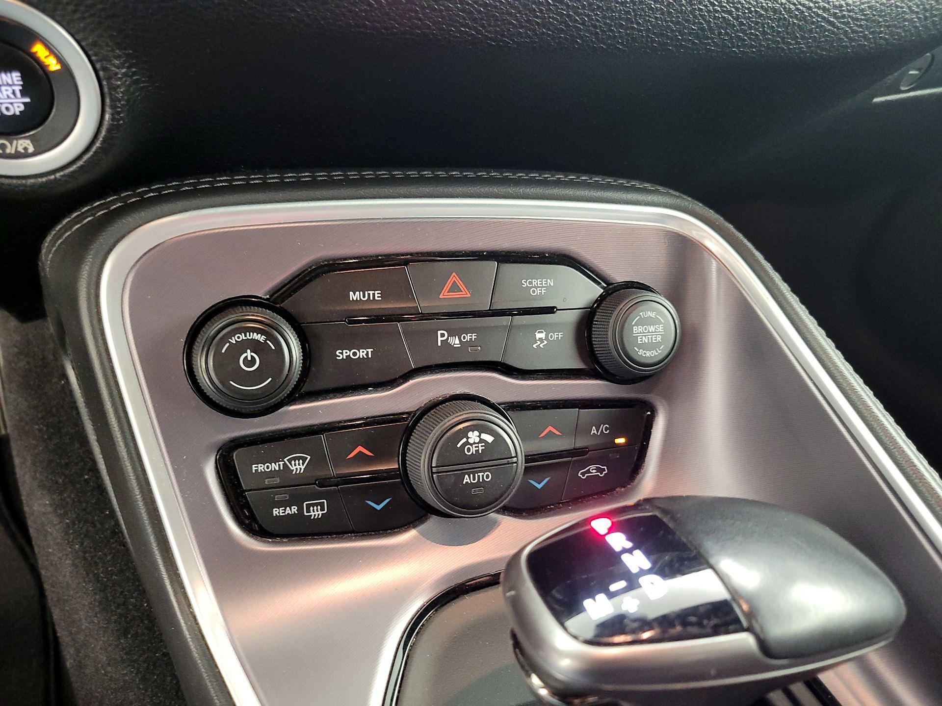 Thumbnail: 2019 Dodge Challenger - 16