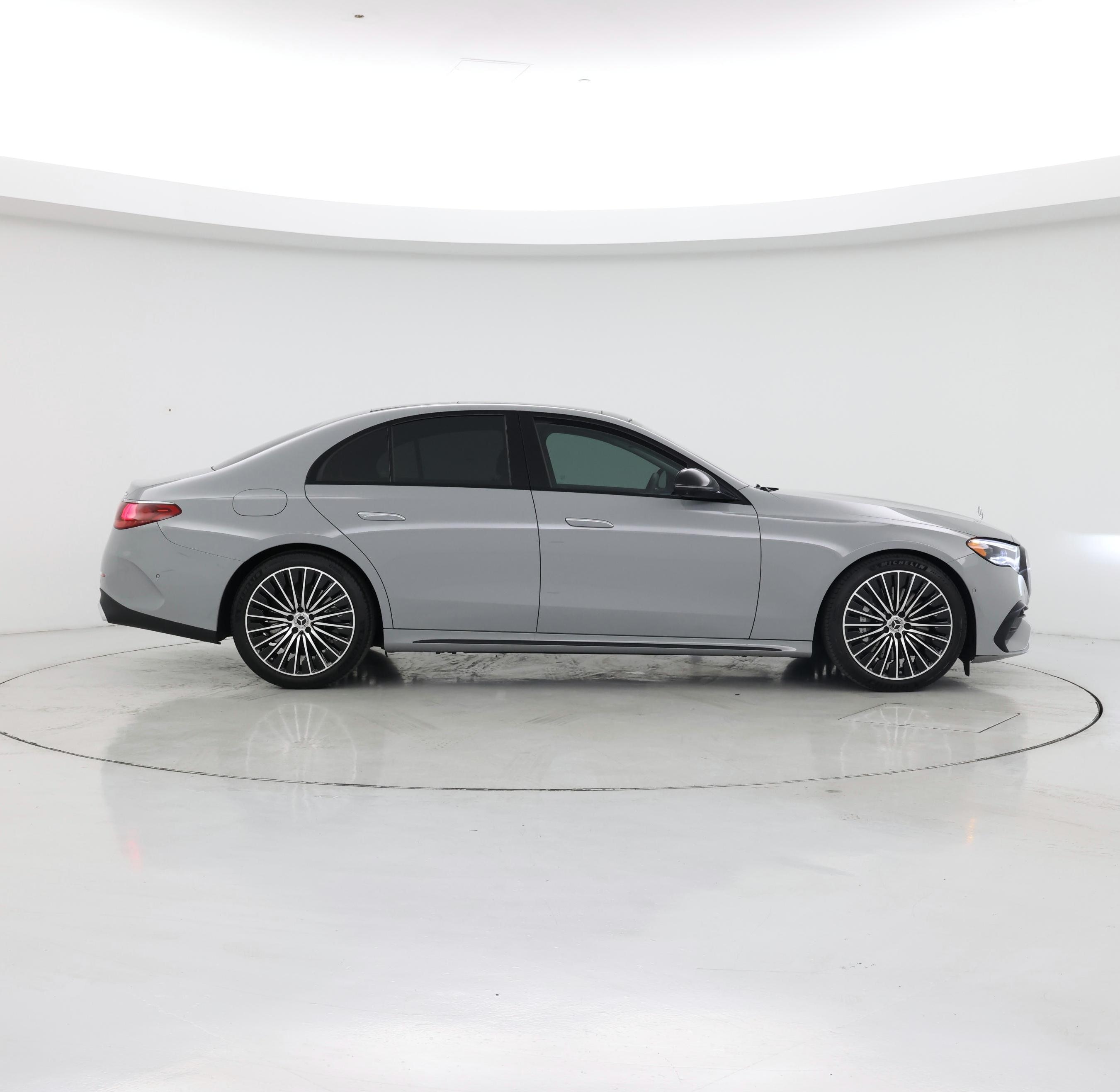 Thumbnail: 2024 Mercedes-Benz E-Class - 7