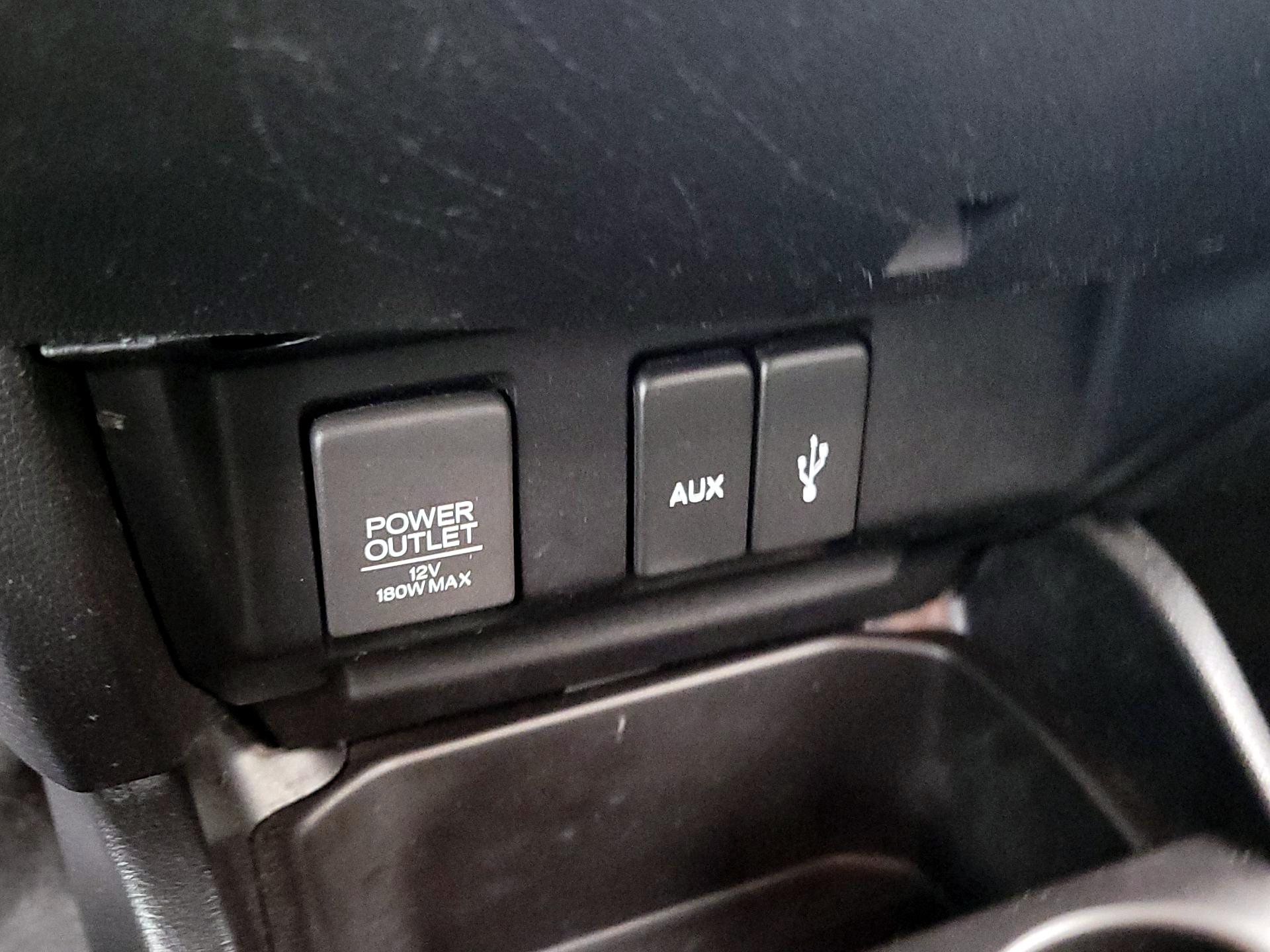 Thumbnail: 2016 Honda Fit - 18