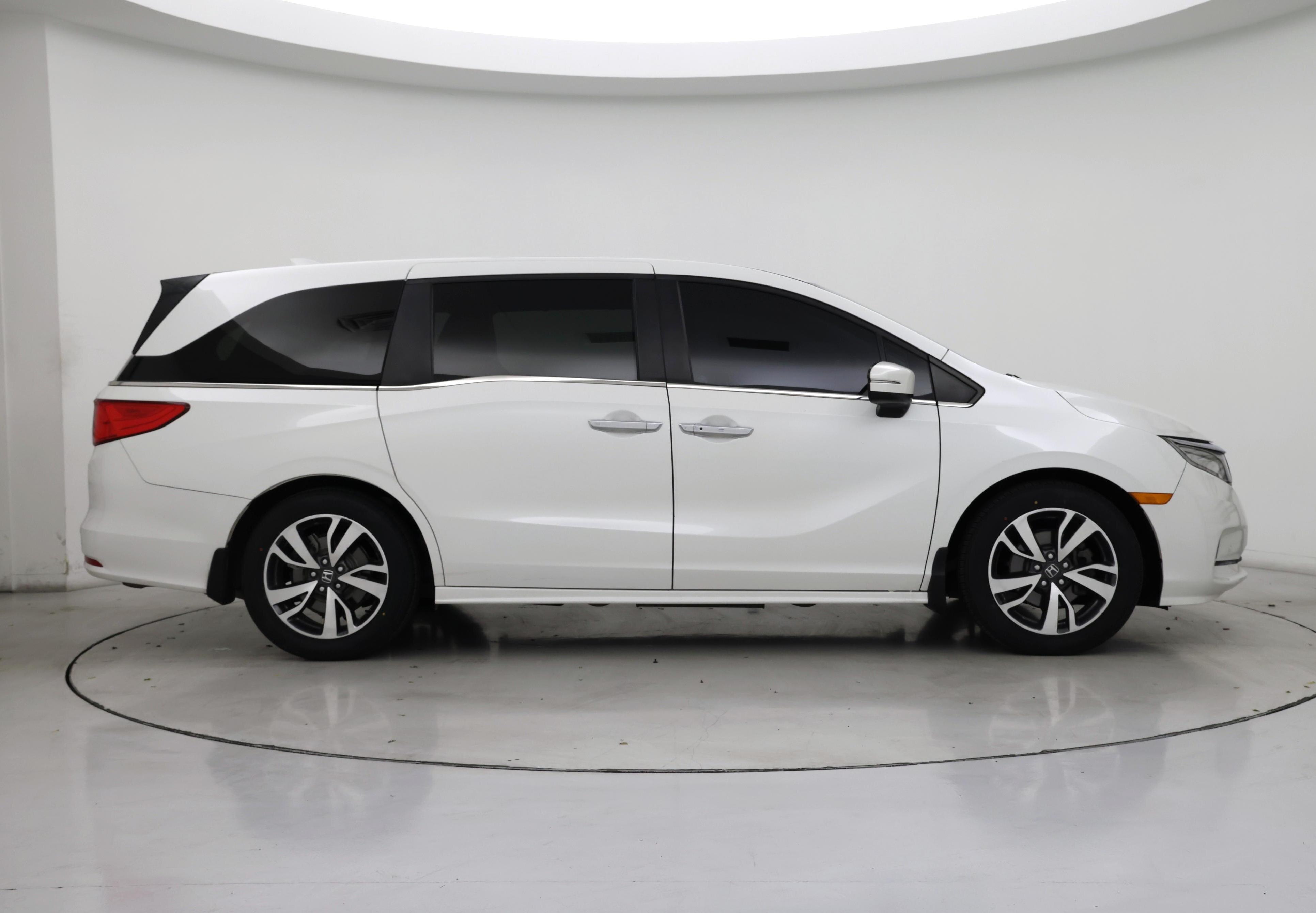 Thumbnail: 2022 Honda Odyssey - 7