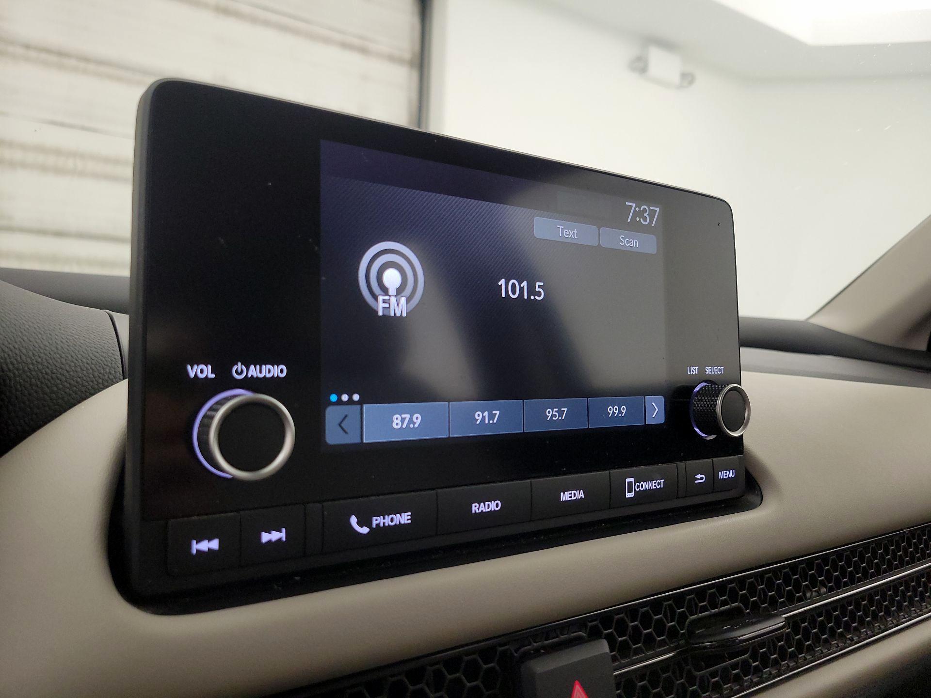 Thumbnail: 2023 Honda HR-V - 15