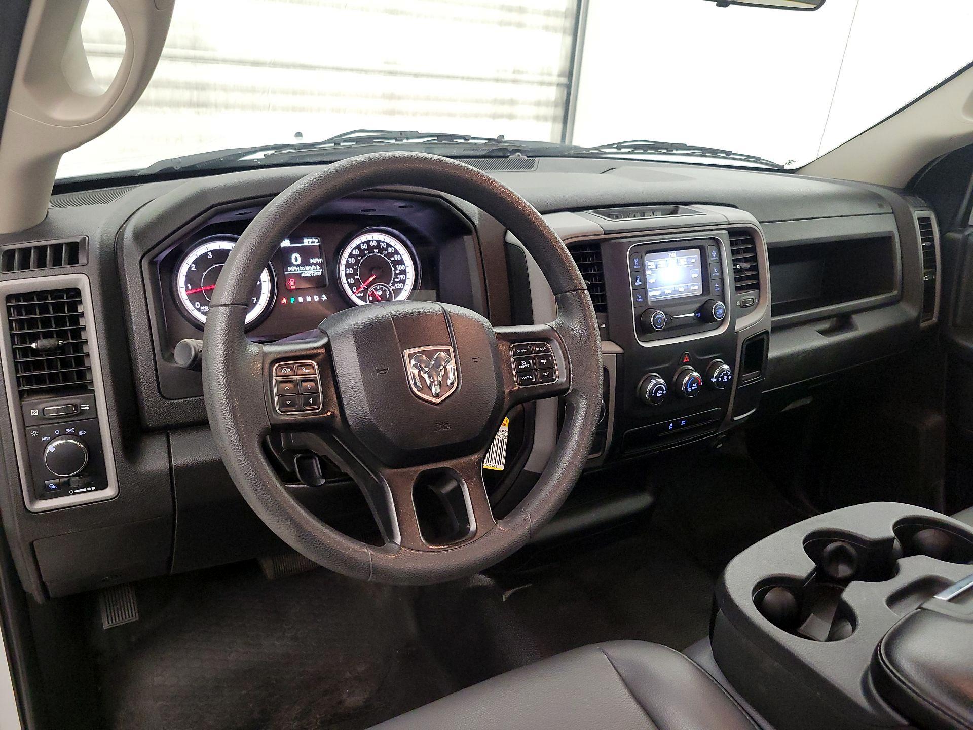 Thumbnail: 2023 RAM 1500 Classic - 9