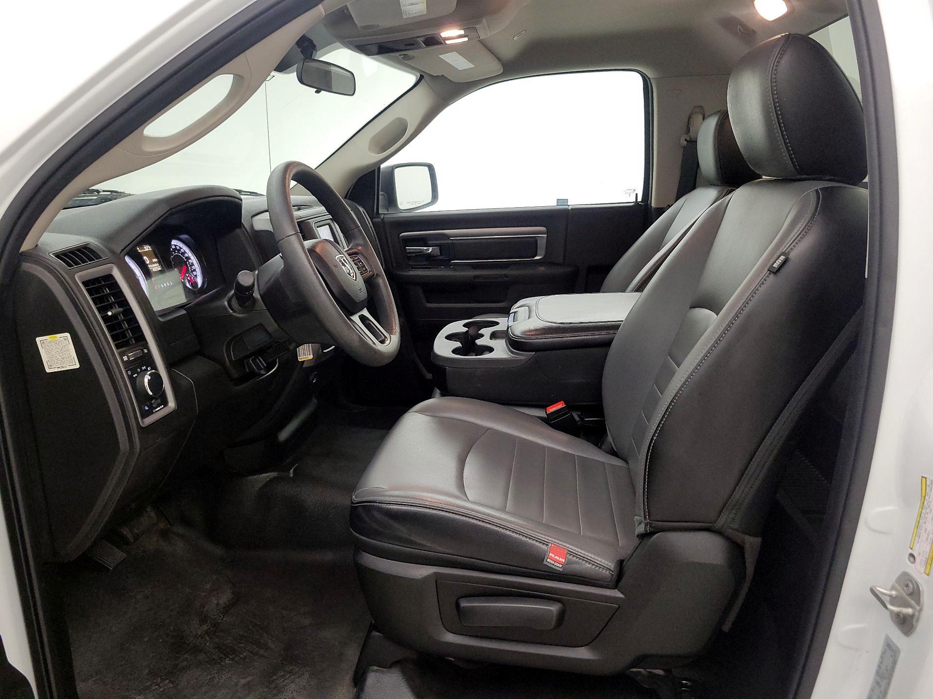 Thumbnail: 2023 RAM 1500 Classic - 11