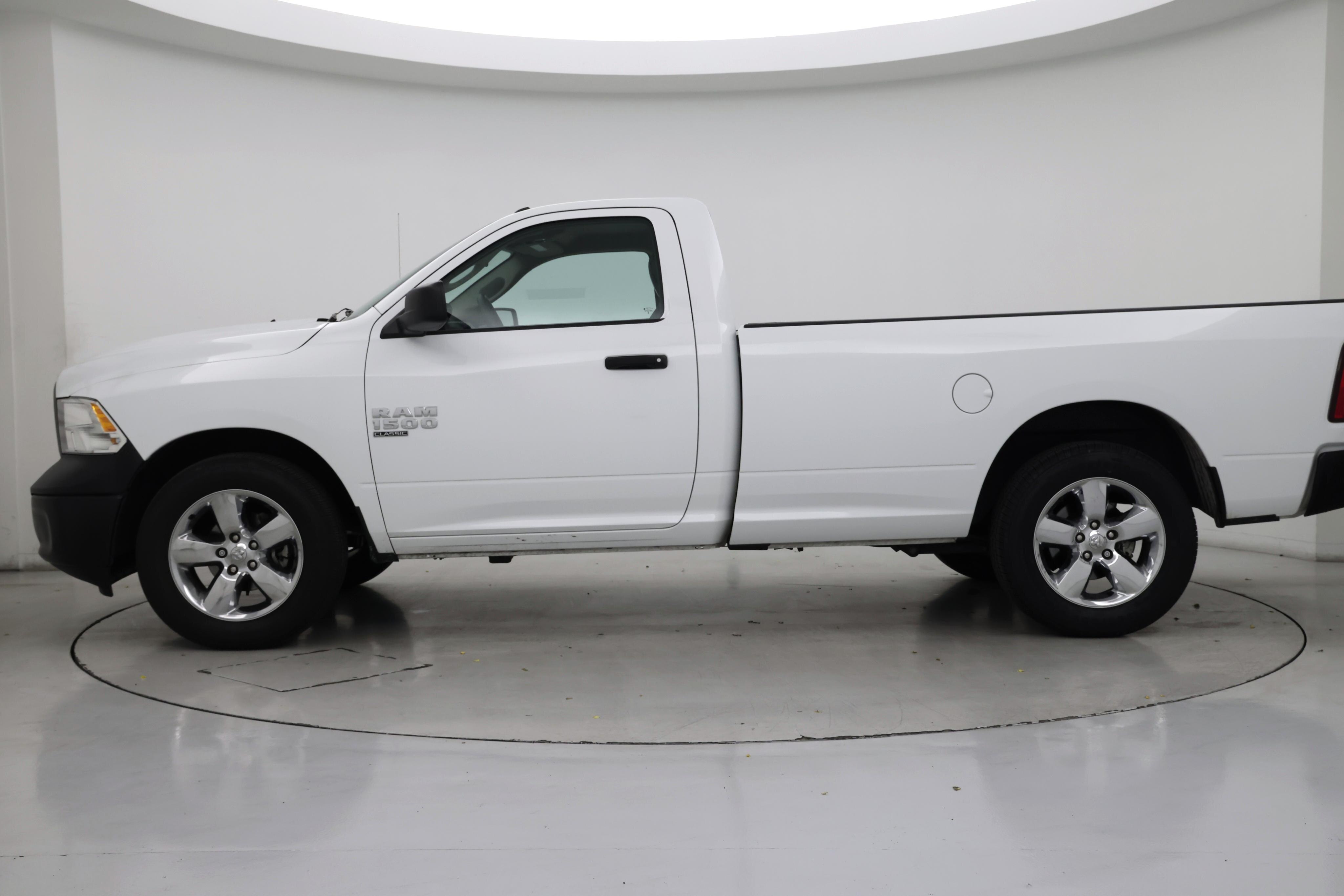 Thumbnail: 2023 RAM 1500 Classic - 3