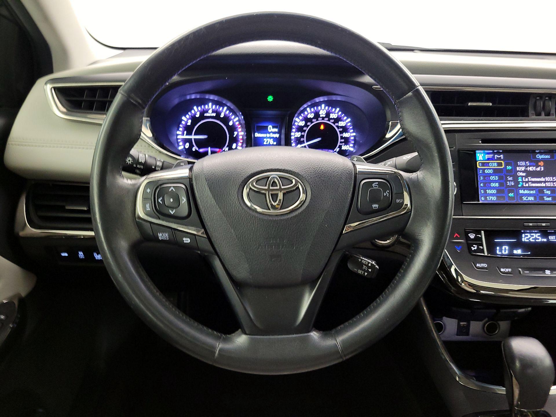 Thumbnail: 2014 Toyota Avalon - 10