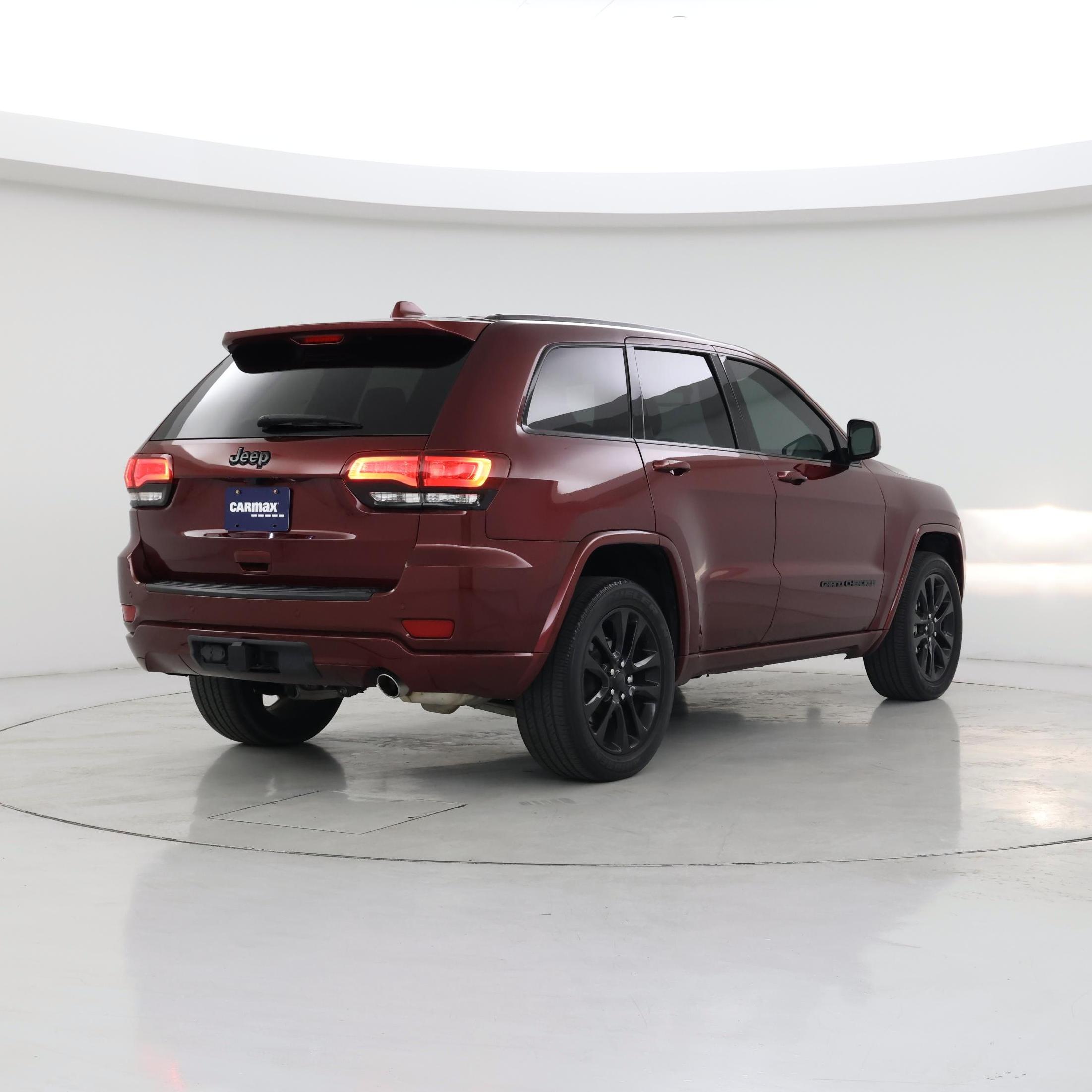 Thumbnail: 2020 Jeep Grand Cherokee - 8