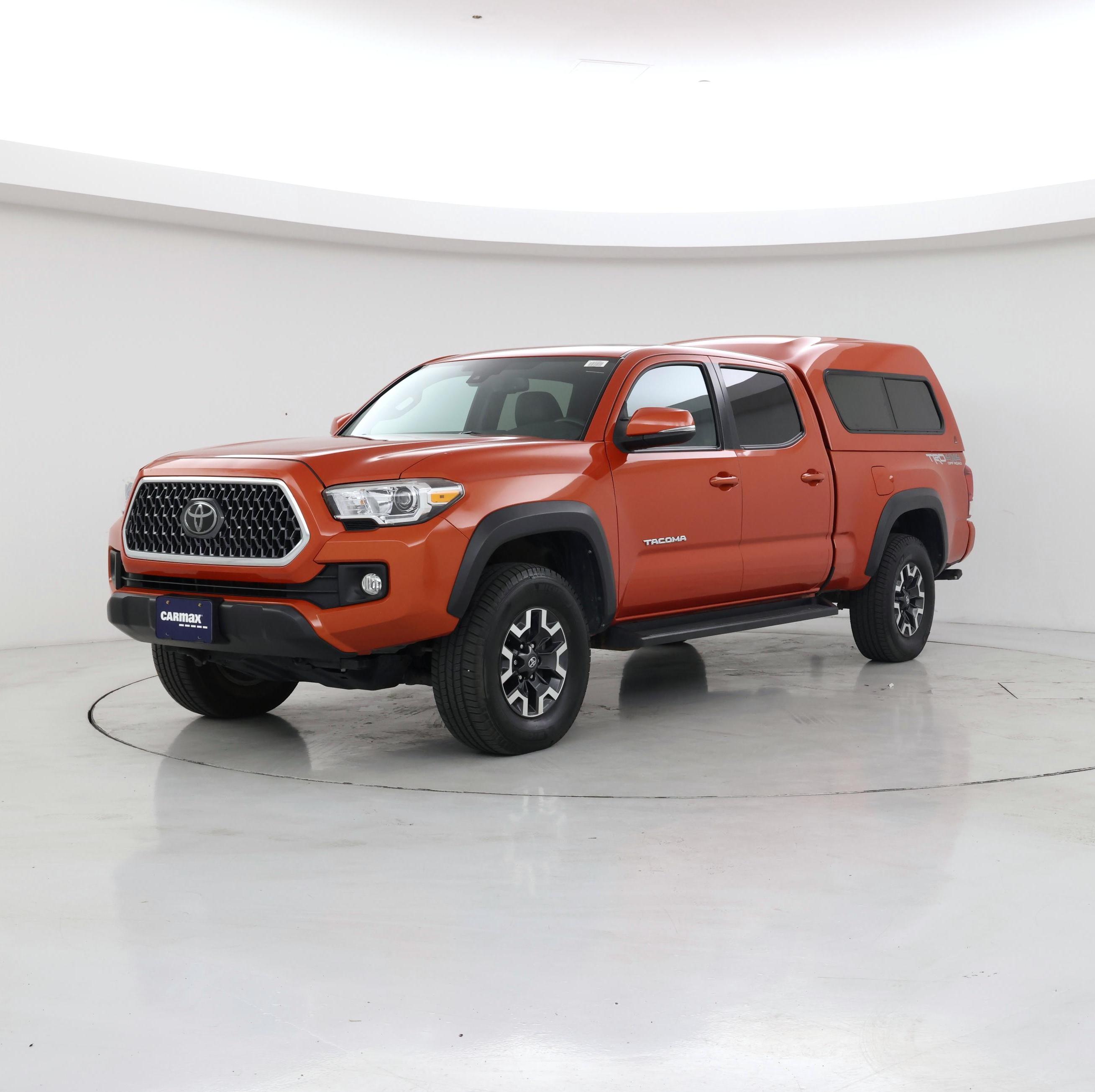 Thumbnail: 2018 Toyota Tacoma - 4