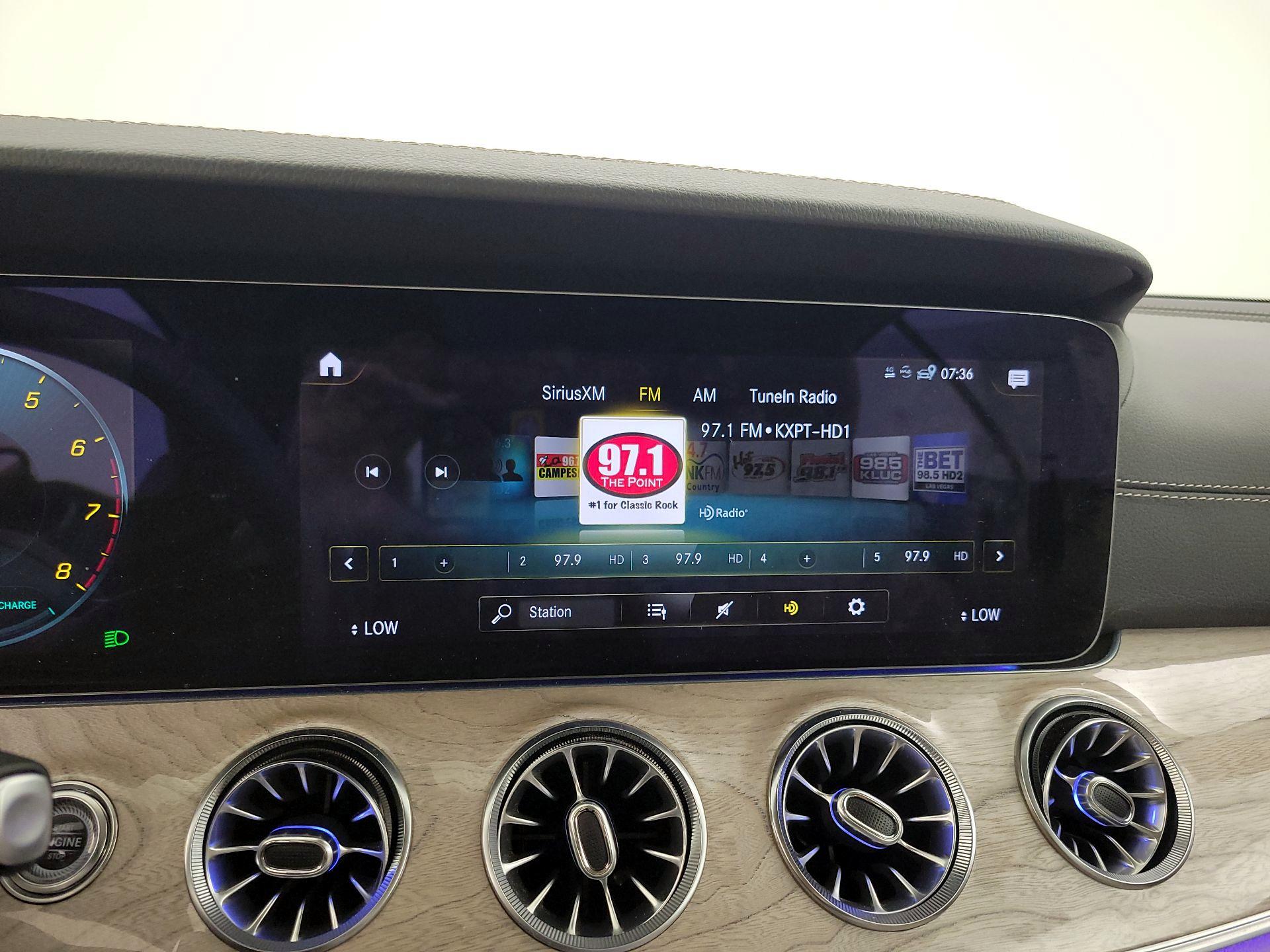 Thumbnail: 2023 Mercedes-Benz E-Class - 16
