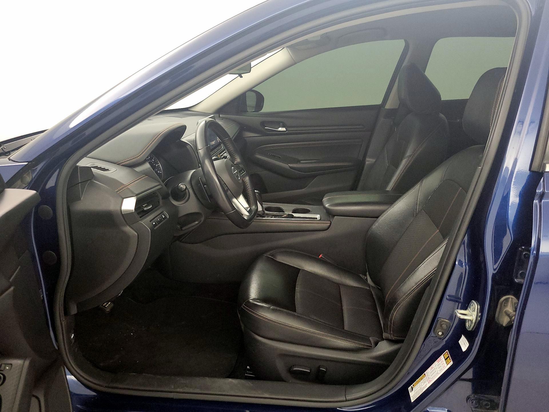 Thumbnail: 2020 Nissan Altima - 11