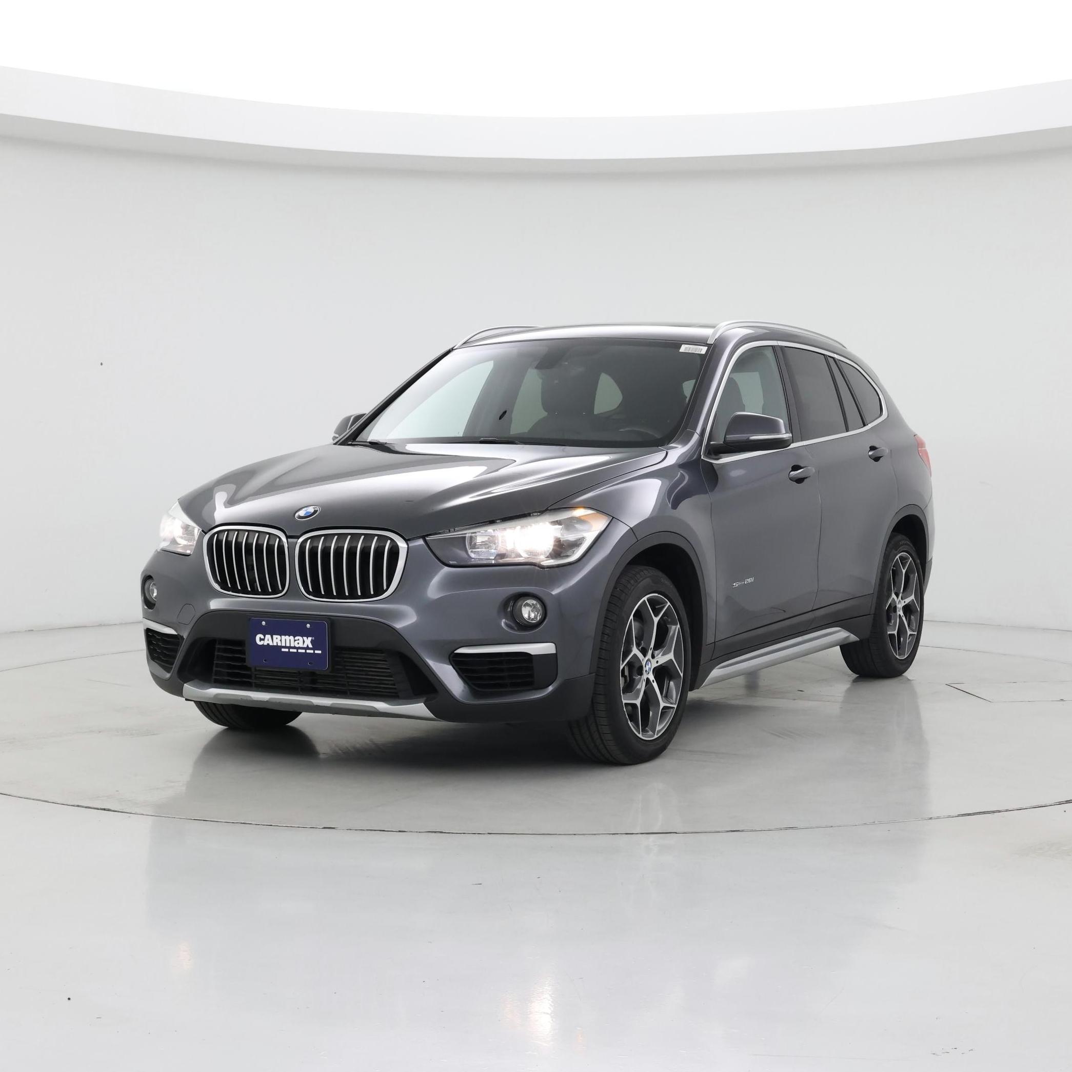 Thumbnail: 2018 BMW X1 - 4