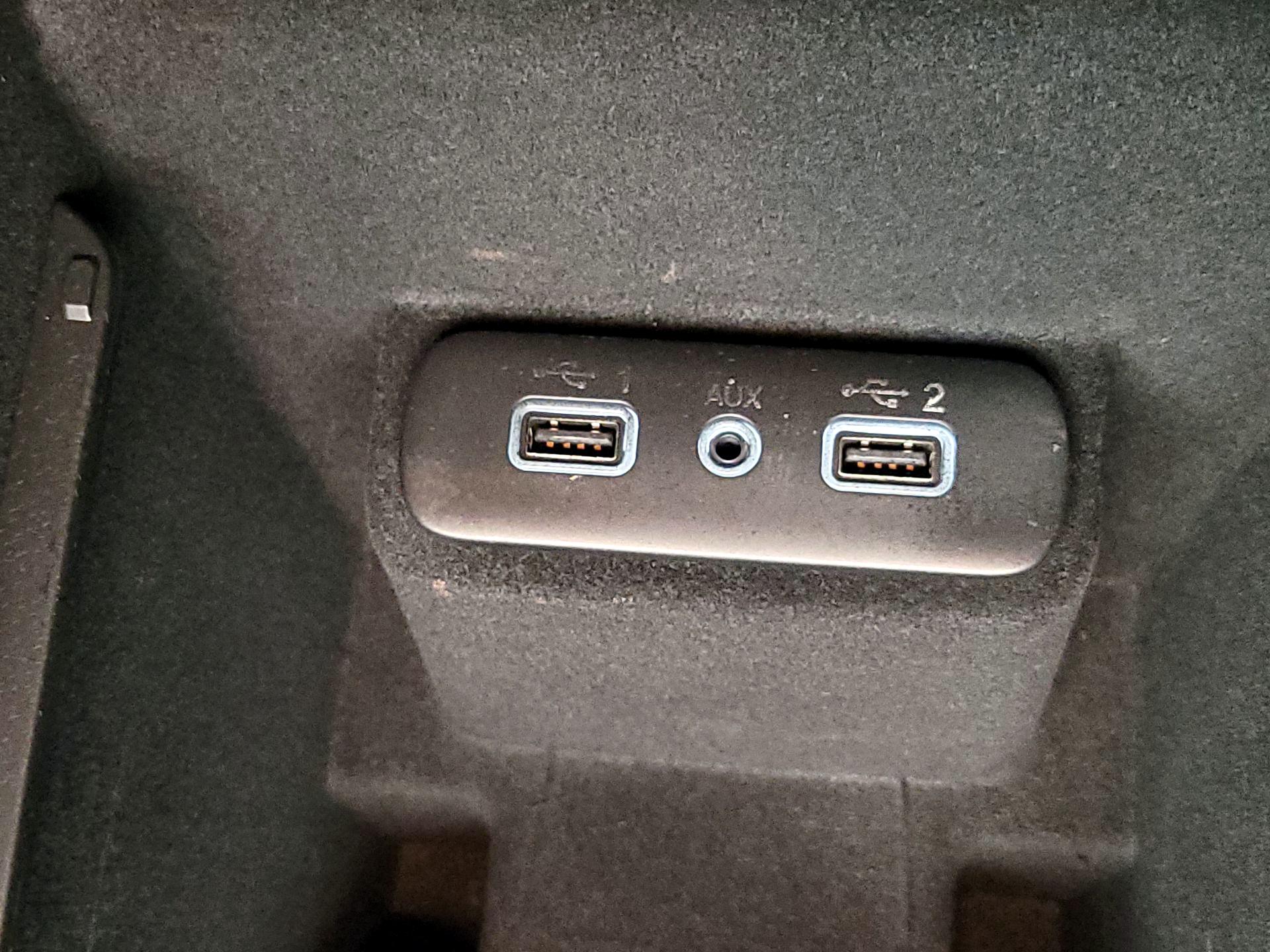 Thumbnail: 2021 Dodge Charger - 18