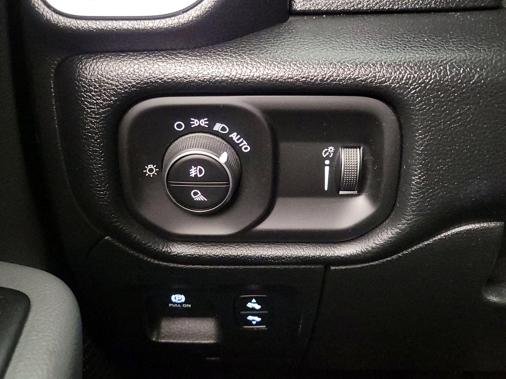 Thumbnail: 2020 RAM 1500 - 13