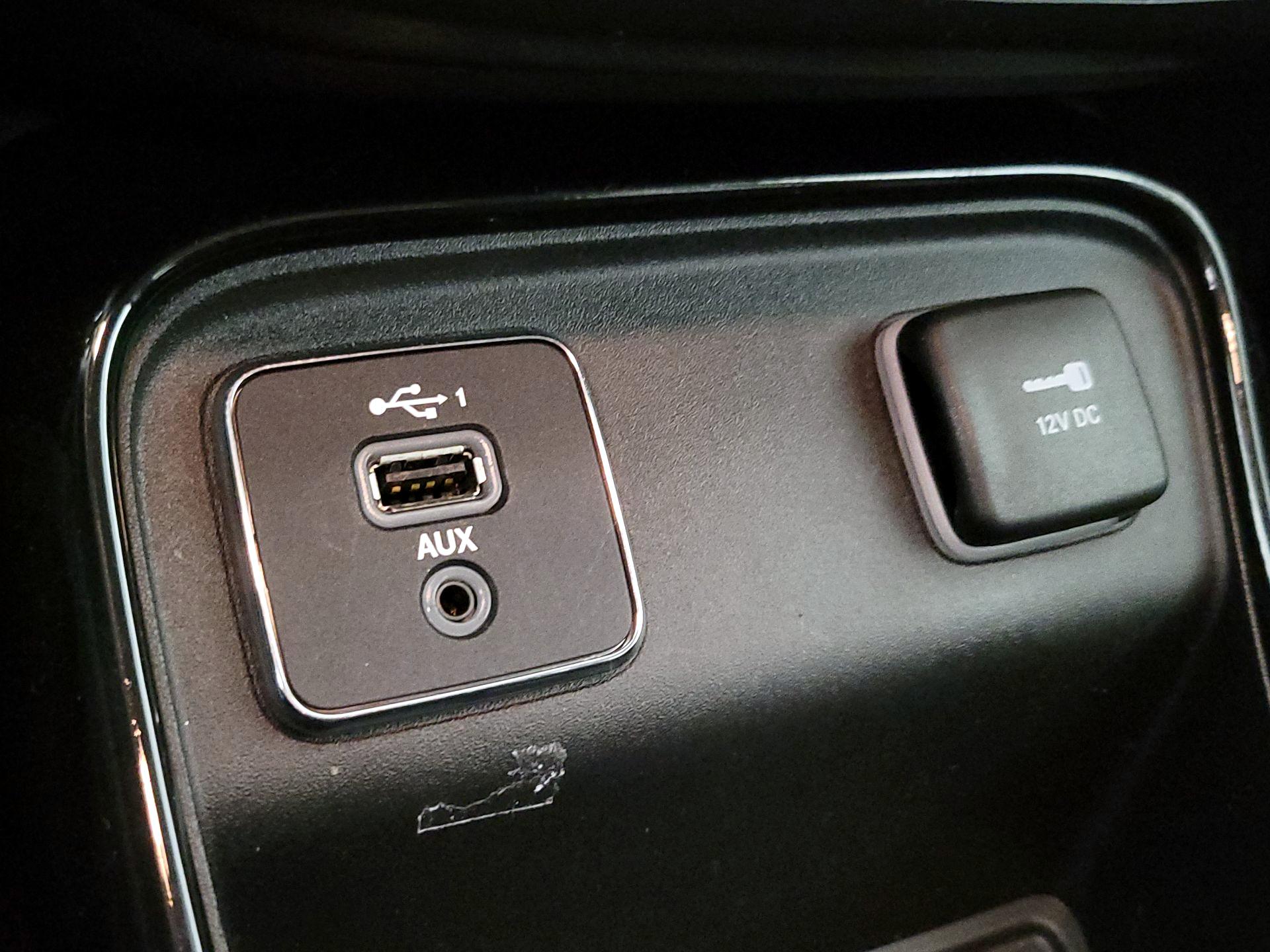 Thumbnail: 2021 Jeep Compass - 18