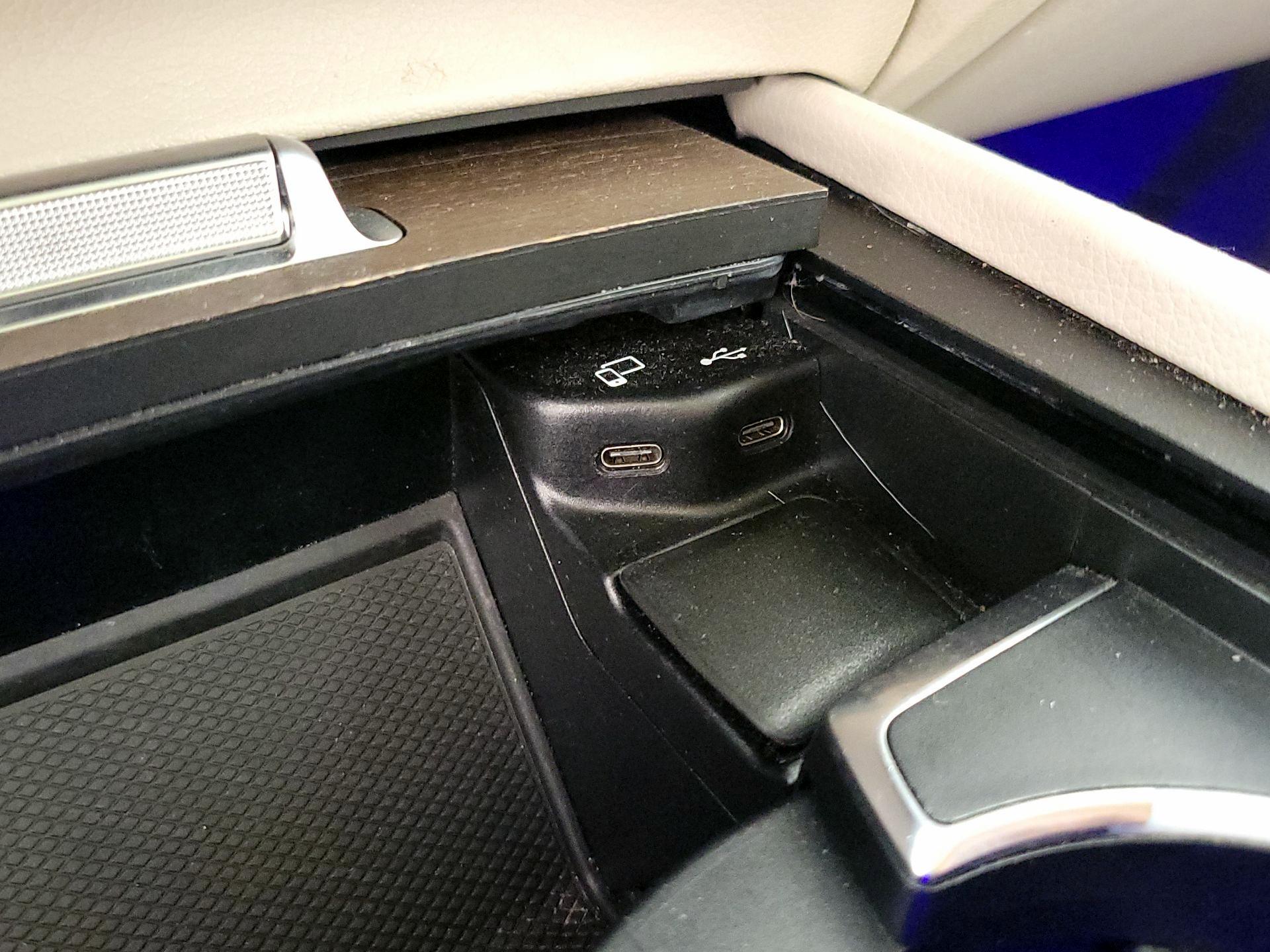 Thumbnail: 2022 Mercedes-Benz GLE - 19