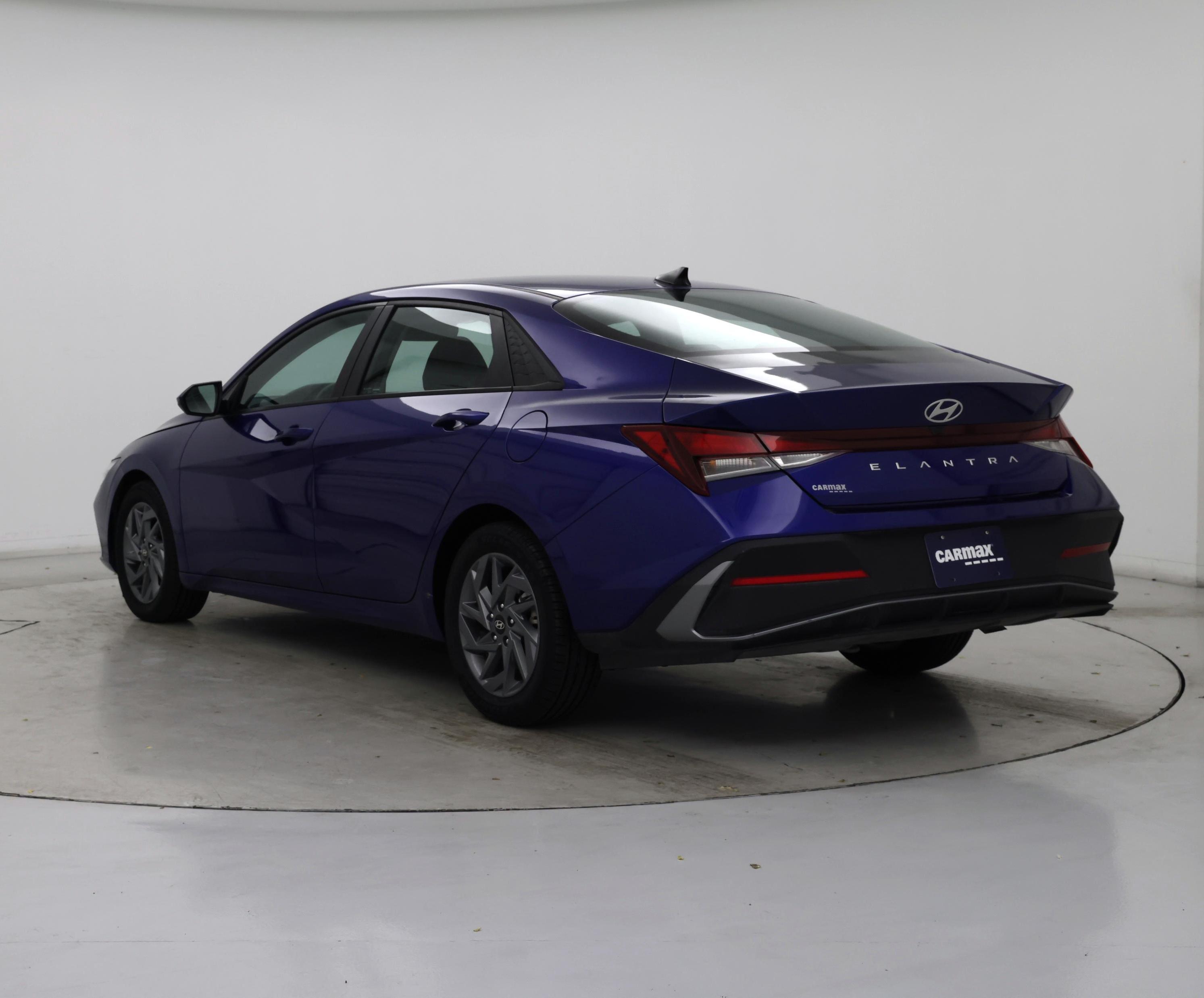 Thumbnail: 2024 Hyundai Elantra - 2