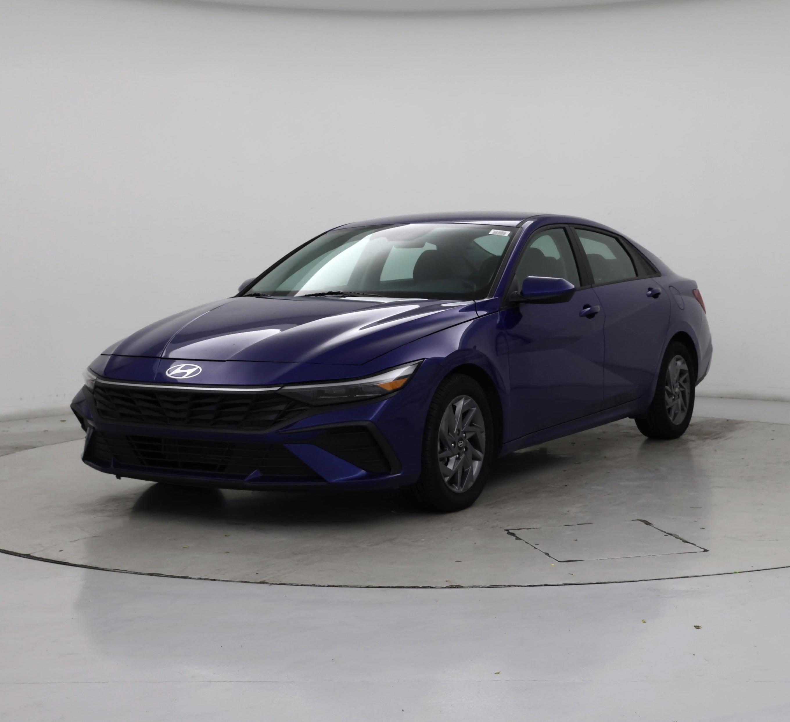 Thumbnail: 2024 Hyundai Elantra - 4