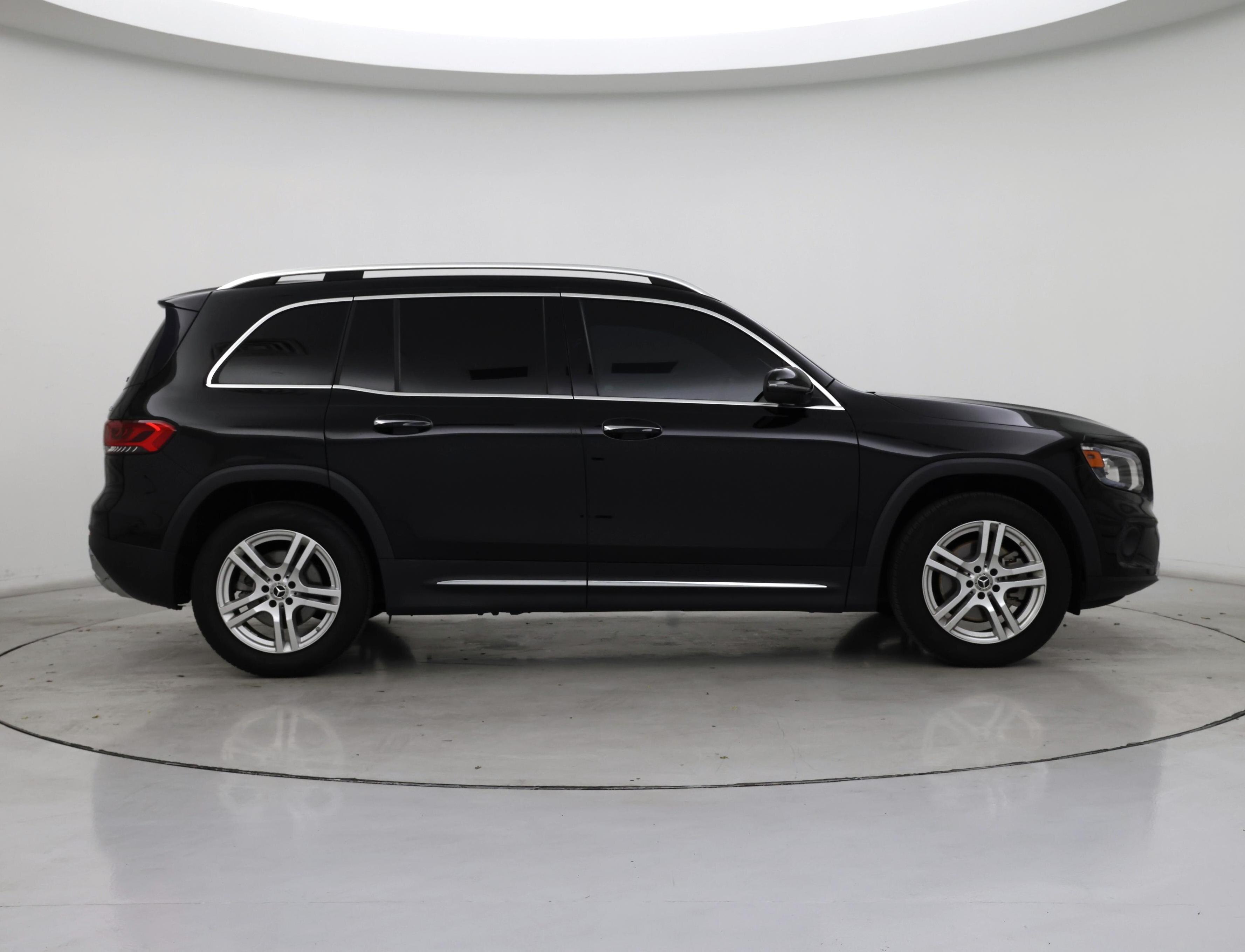 Thumbnail: 2021 Mercedes-Benz GLB - 7