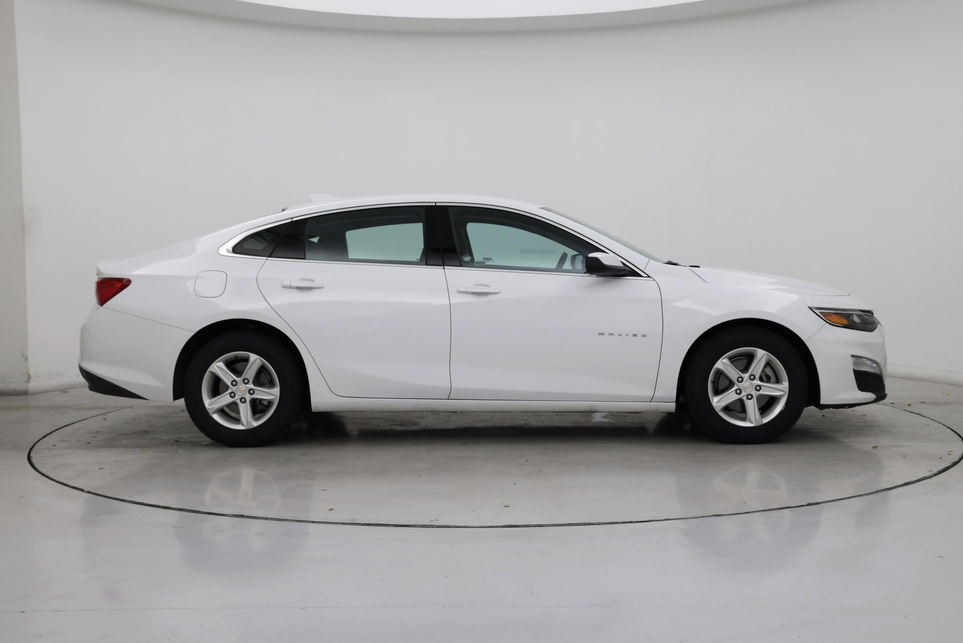 Thumbnail: 2023 Chevrolet Malibu - 7