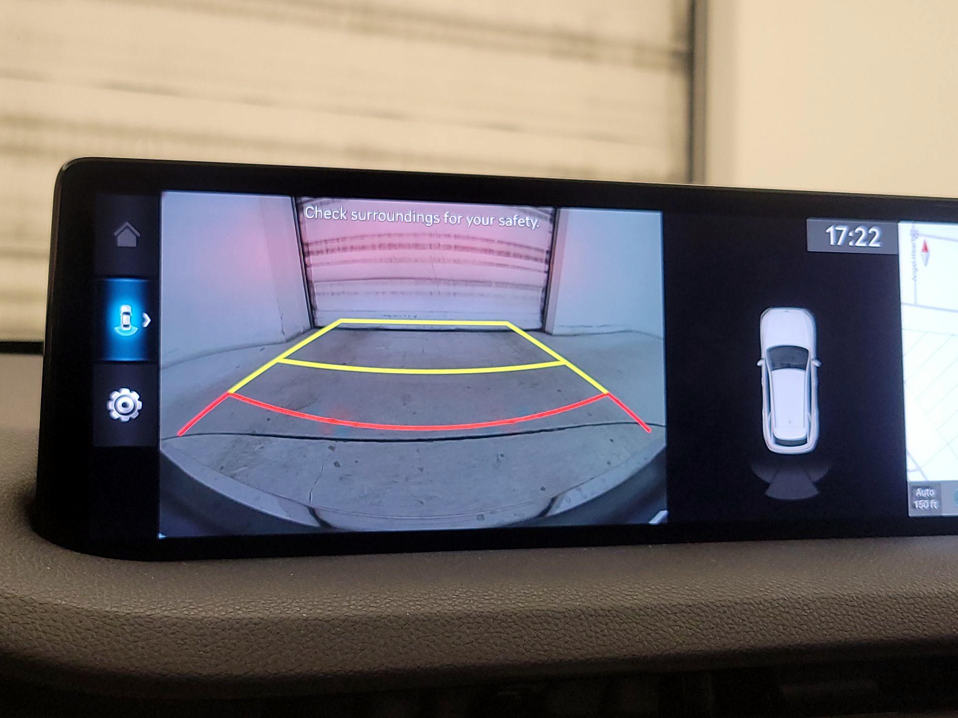 Thumbnail: 2022 Genesis GV70 - 15