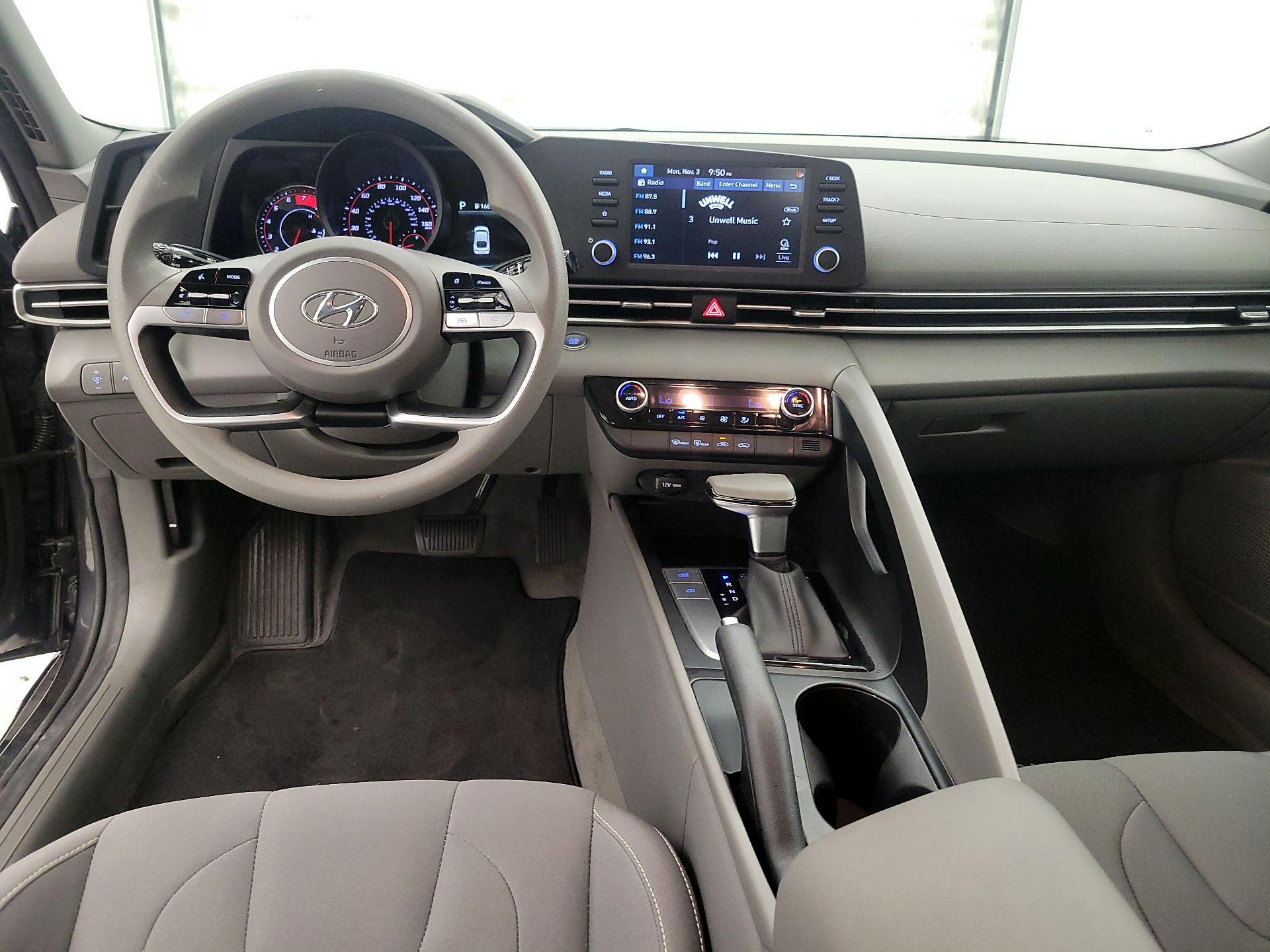 Thumbnail: 2023 Hyundai Elantra - 9