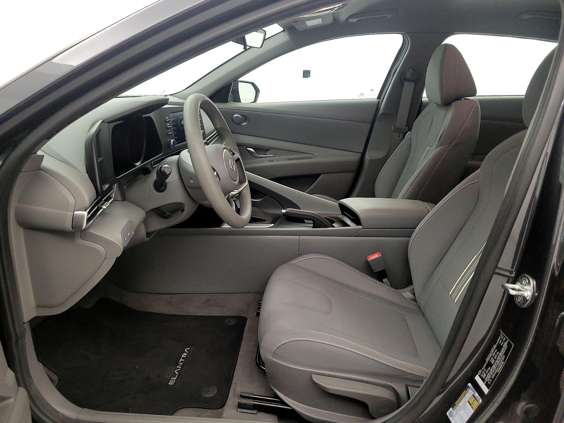 Thumbnail: 2023 Hyundai Elantra - 11