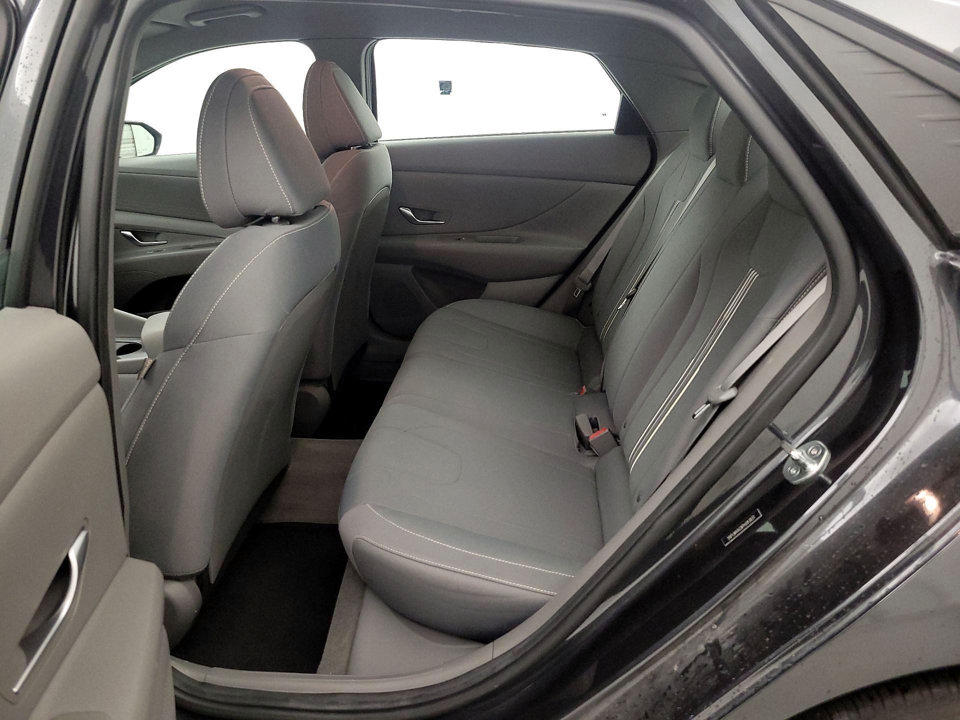 Thumbnail: 2023 Hyundai Elantra - 19